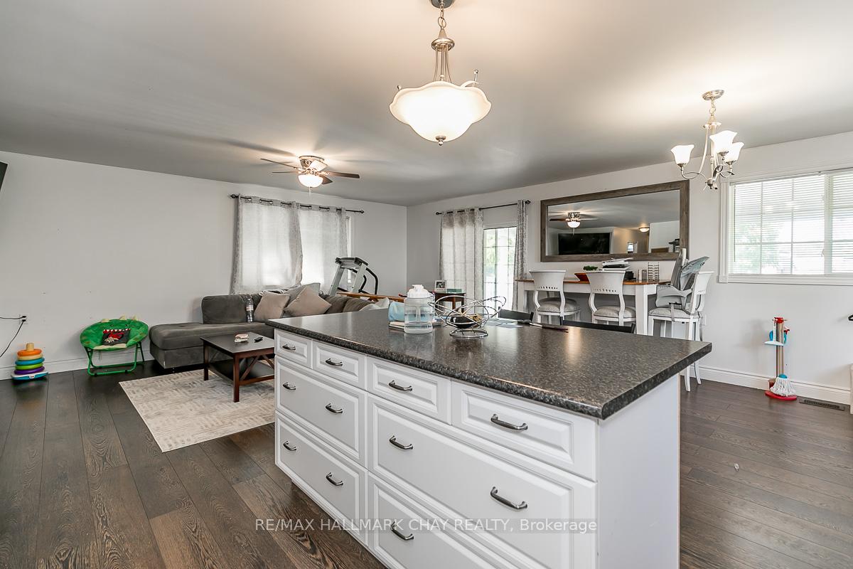 Photo 6 of 230 Queen Street, Midland — HOMEH