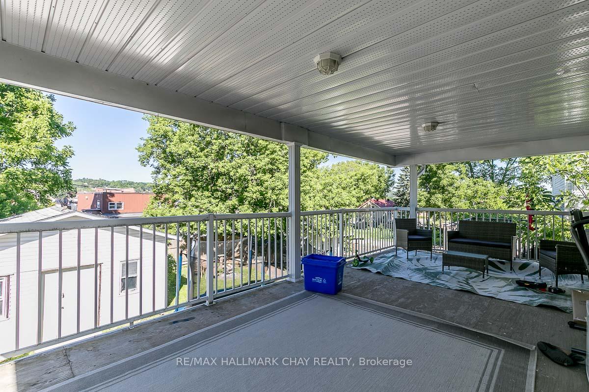 Photo 12 of 230 Queen Street, Midland — HOMEH