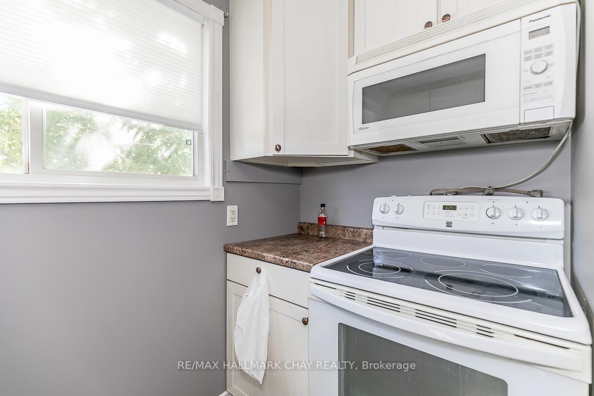 Photo 22 of 230 Queen Street, Midland — HOMEH
