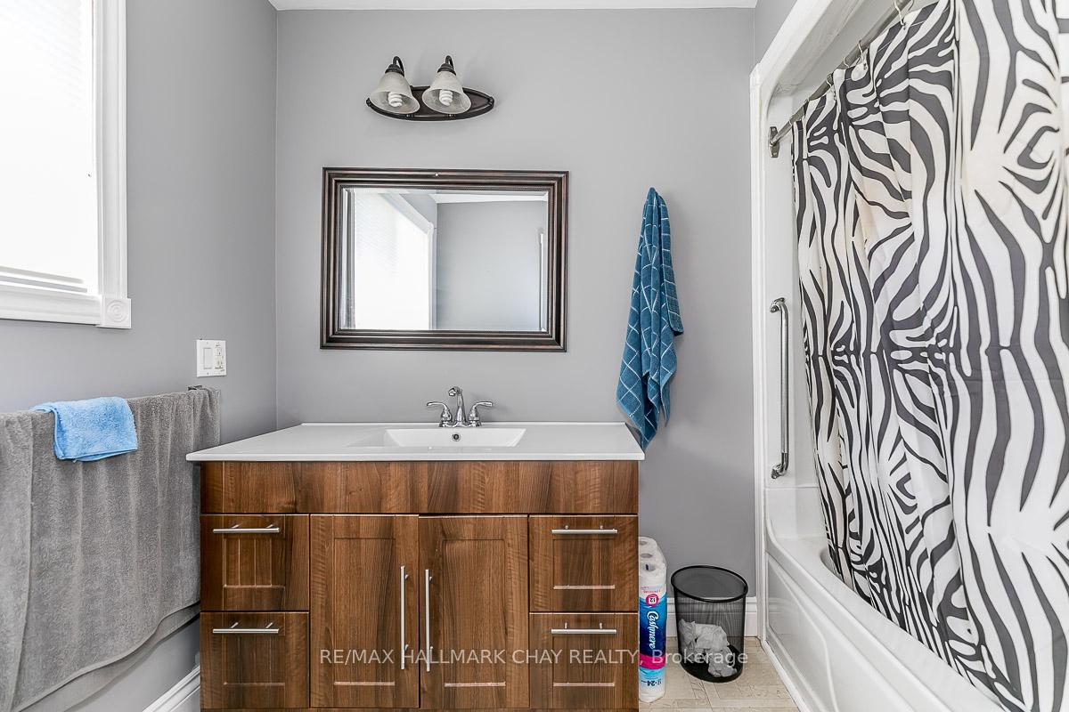 Photo 27 of 230 Queen Street, Midland — HOMEH