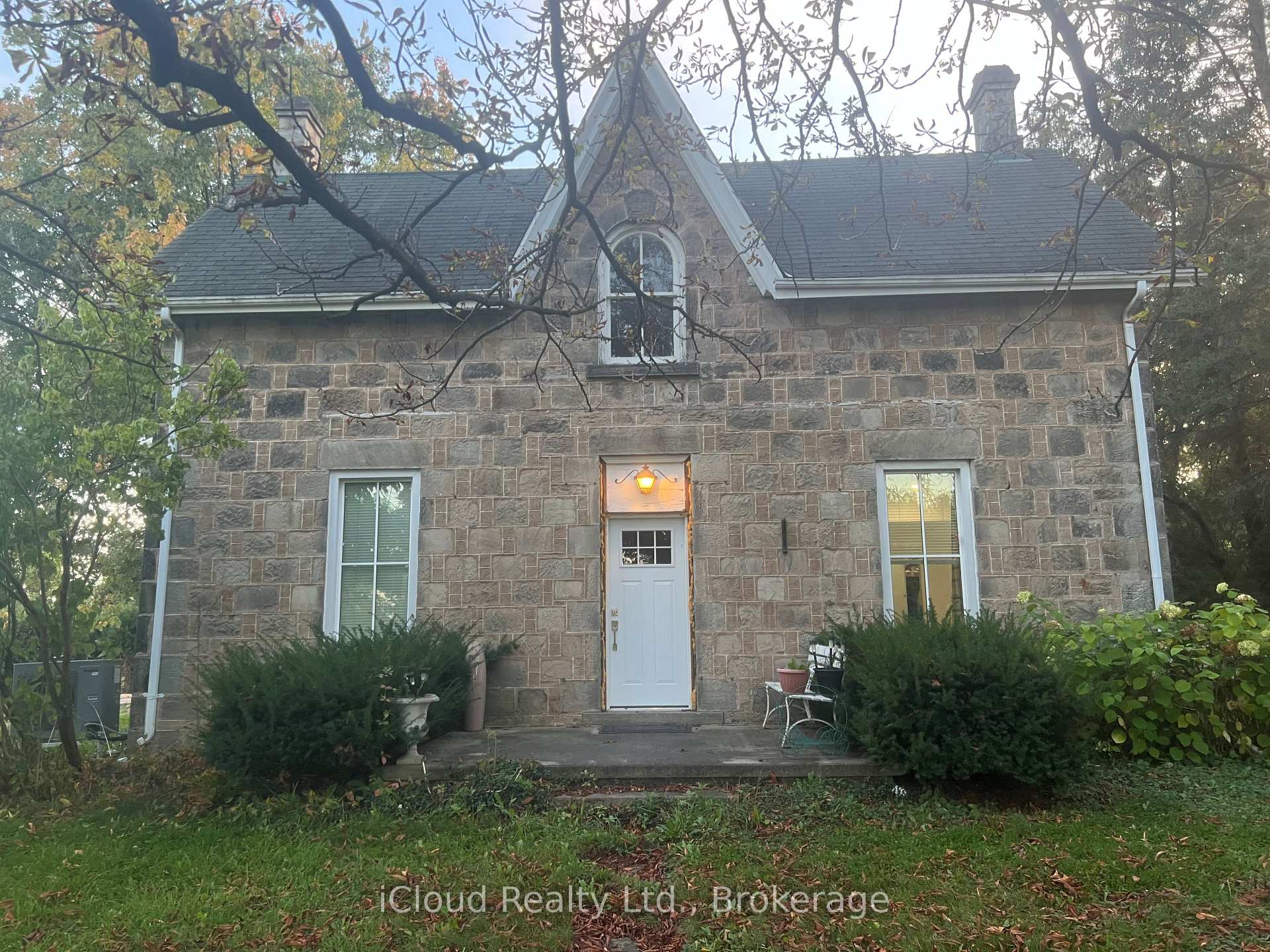 Photo 1 of 7404 Tremaine Road, Milton, Milton North — HOMEH