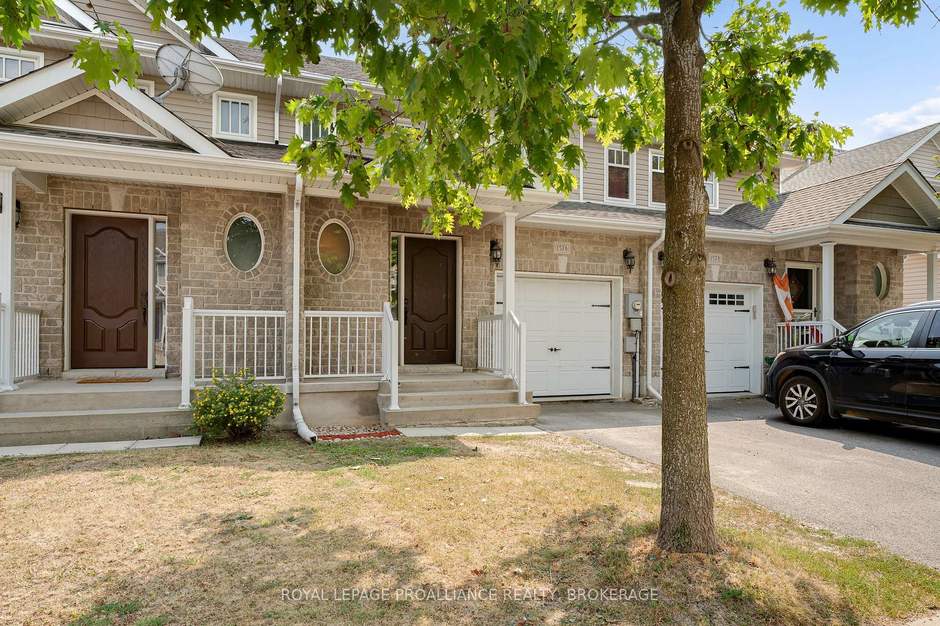Photo 2 of 1576 Crimson Crescent, Kingston, City Northwest — HOMEH