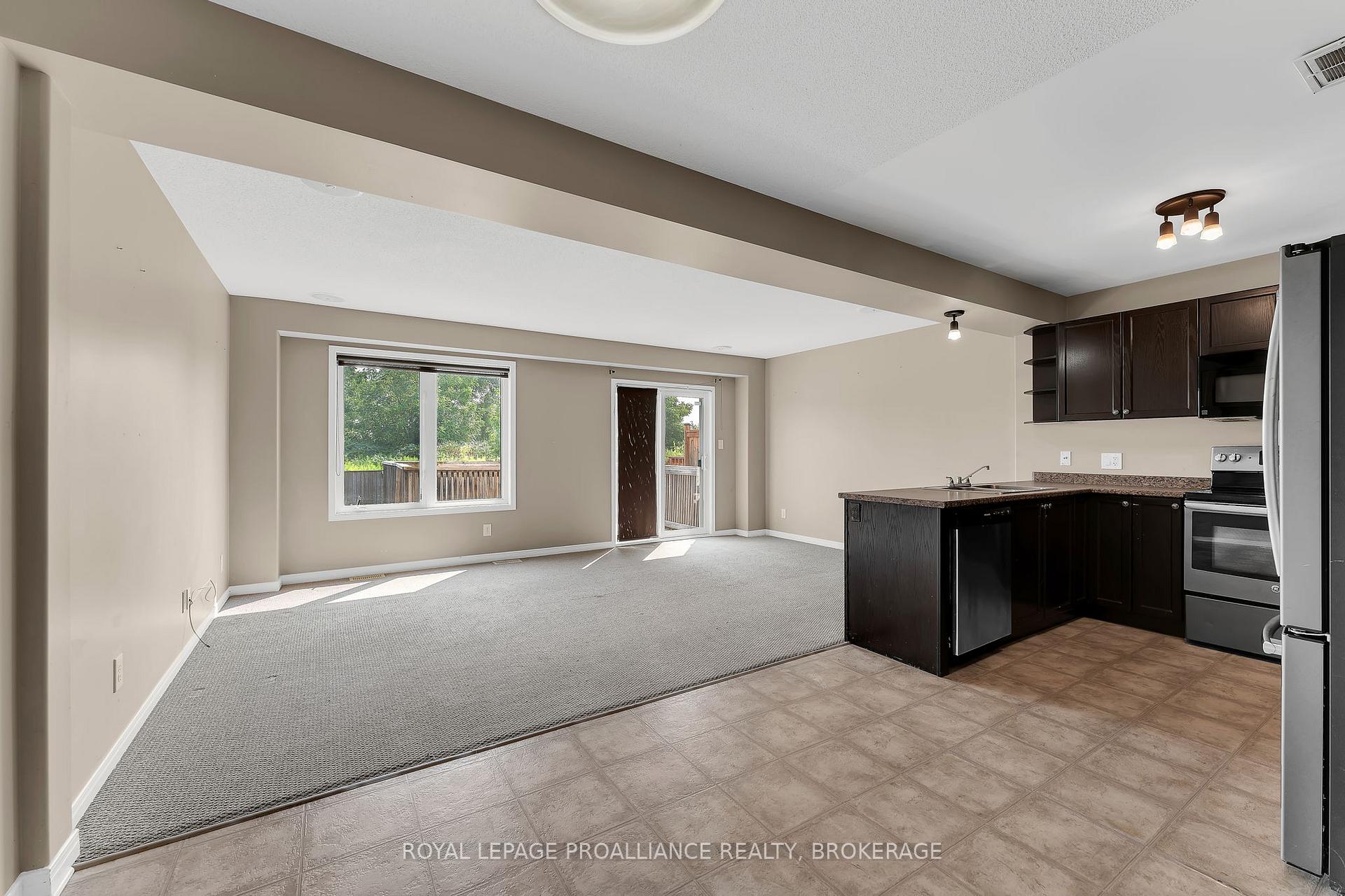 Photo 12 of 1576 Crimson Crescent, Kingston, City Northwest — HOMEH