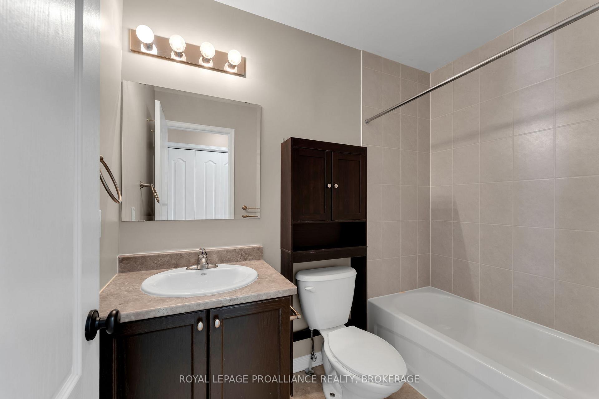 Photo 19 of 1576 Crimson Crescent, Kingston, City Northwest — HOMEH