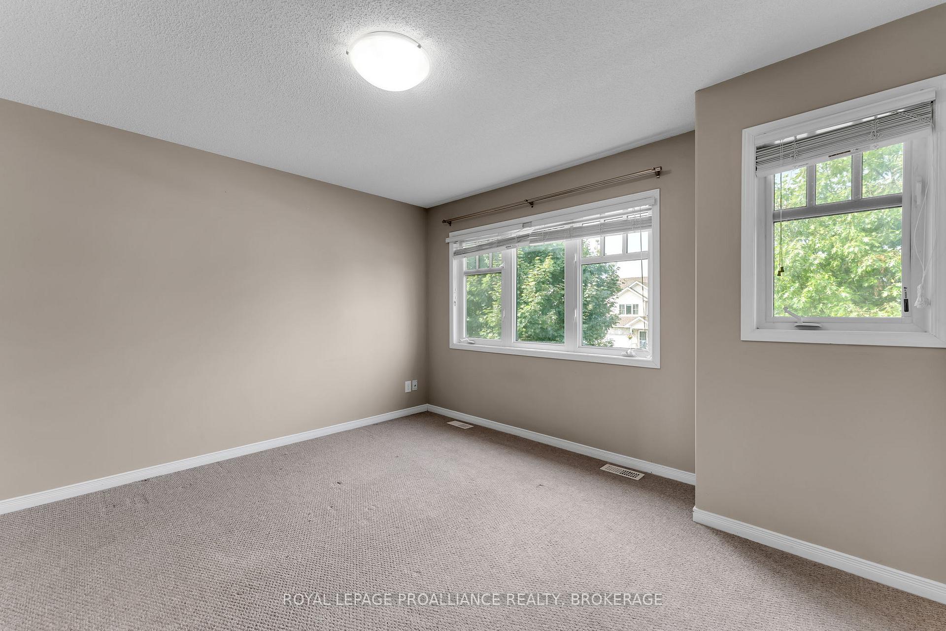 Photo 28 of 1576 Crimson Crescent, Kingston, City Northwest — HOMEH