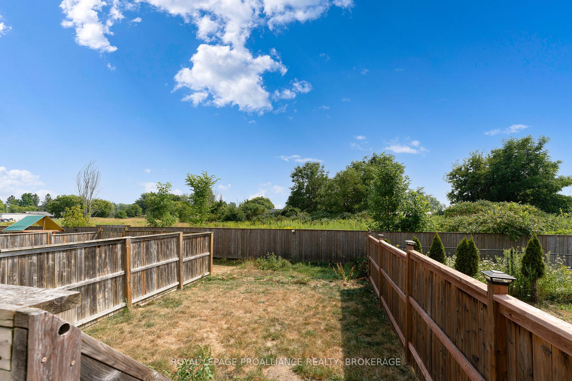 Photo 36 of 1576 Crimson Crescent, Kingston, City Northwest — HOMEH