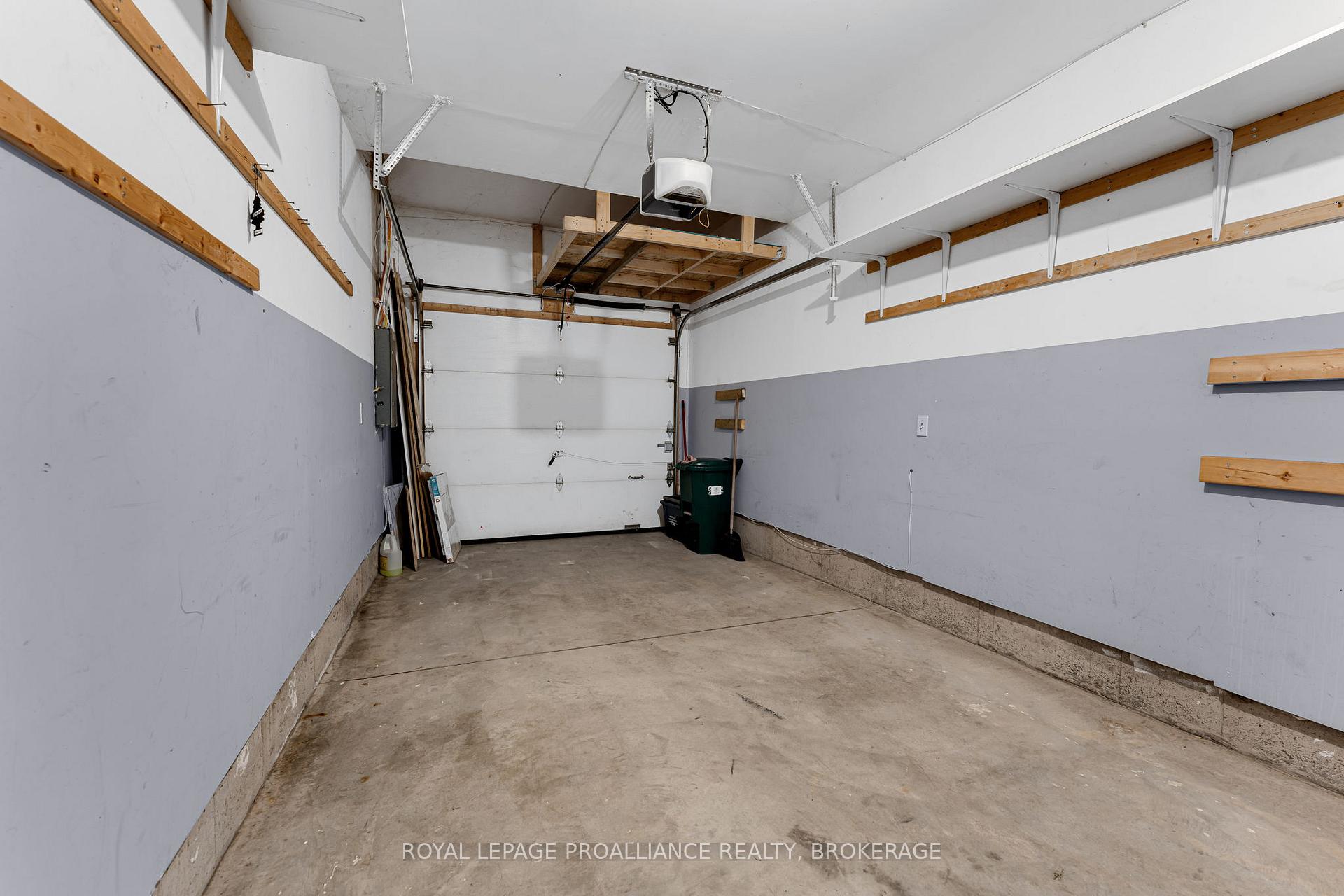 Photo 38 of 1576 Crimson Crescent, Kingston, City Northwest — HOMEH