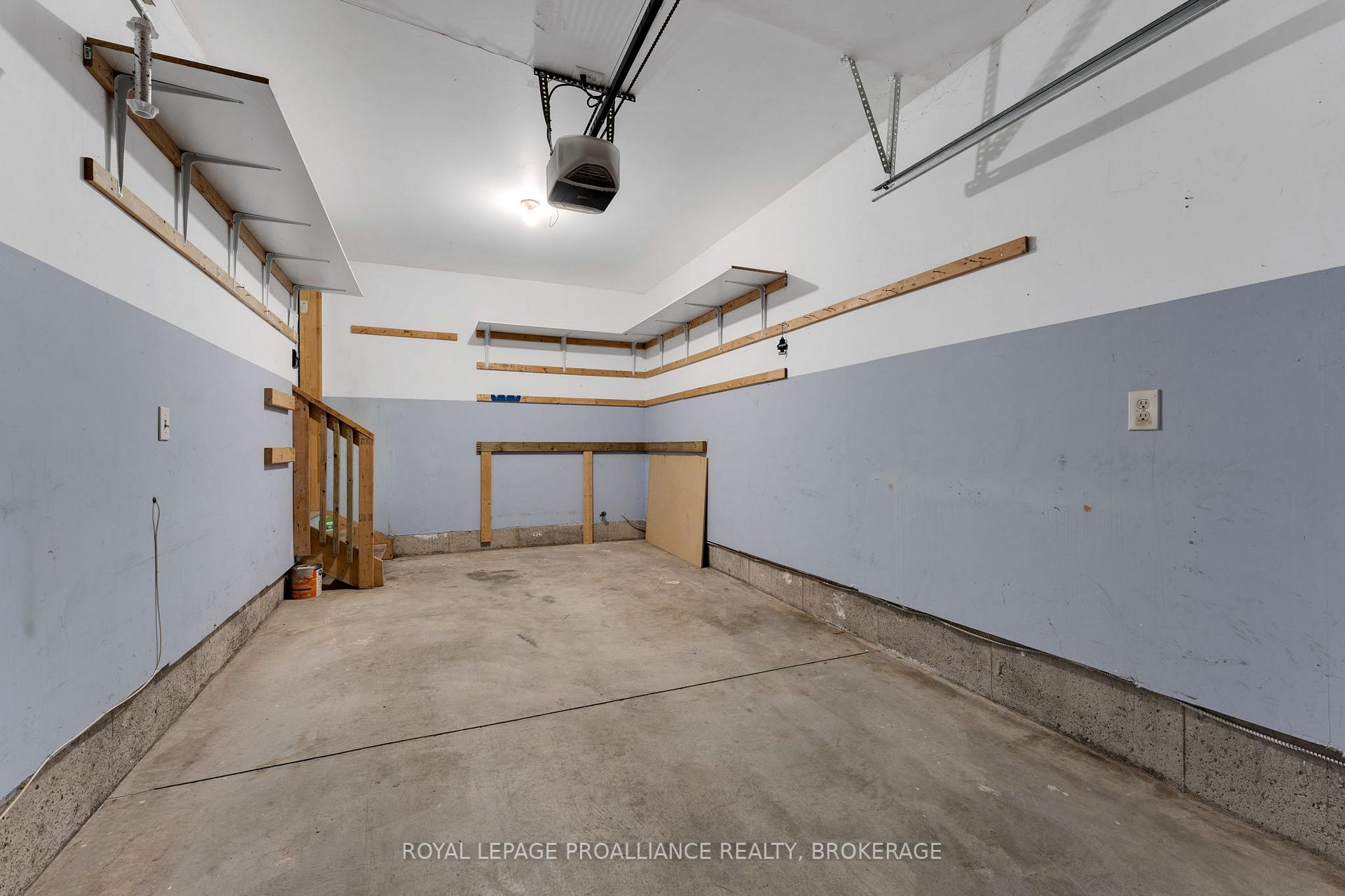 Photo 39 of 1576 Crimson Crescent, Kingston, City Northwest — HOMEH