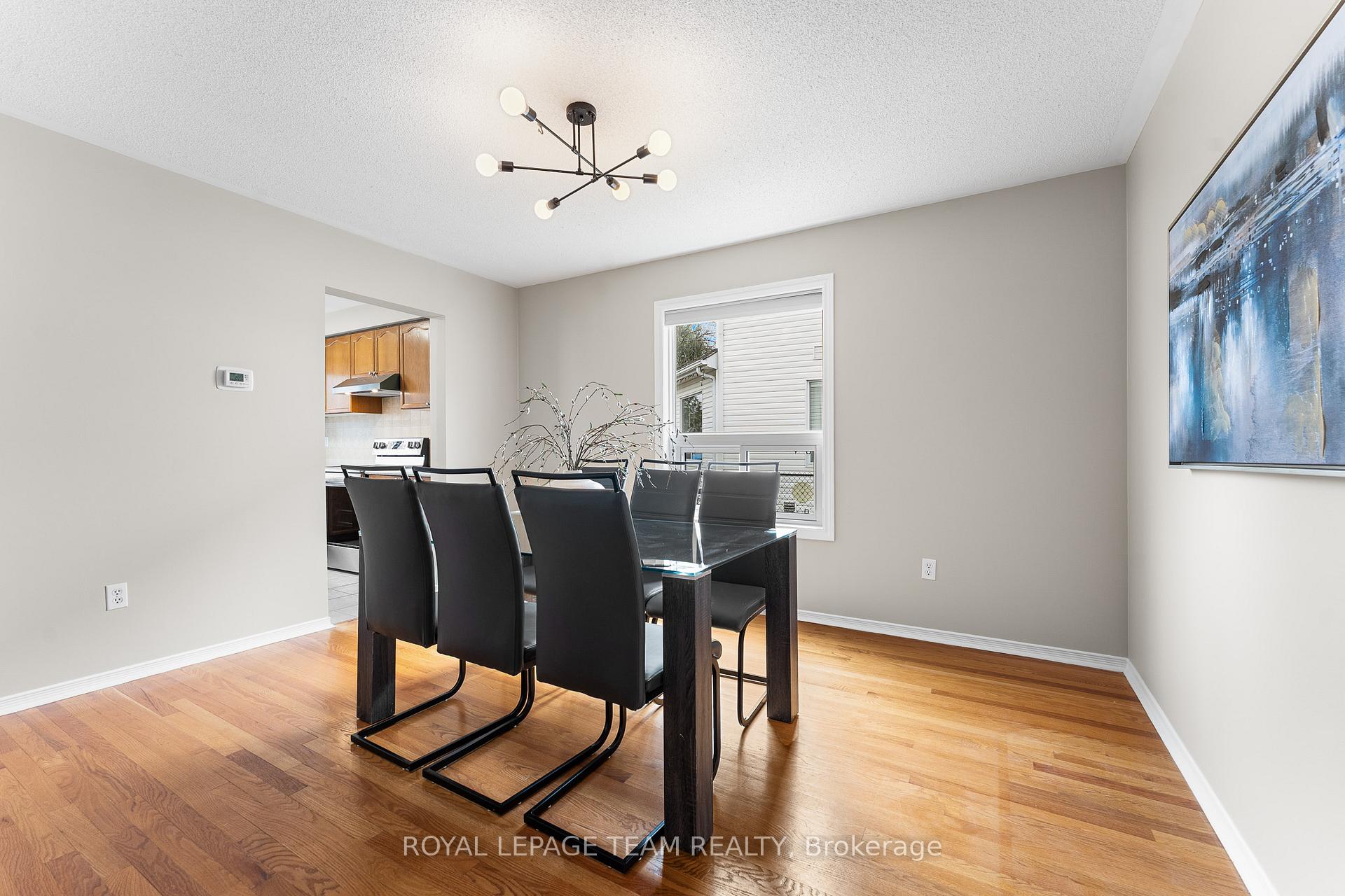 Photo 9 of 1 Brady Avenue, Ottawa, Kanata - Morgan's Grant/South March — HOMEH