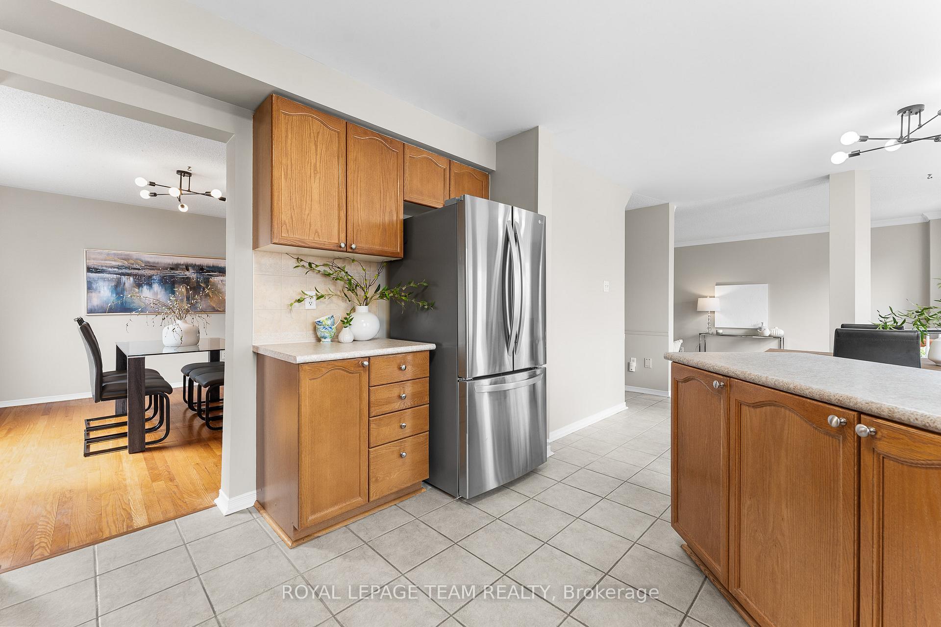 Photo 12 of 1 Brady Avenue, Ottawa, Kanata - Morgan's Grant/South March — HOMEH