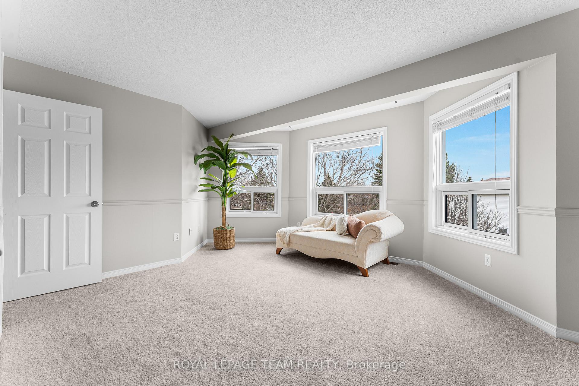 Photo 32 of 1 Brady Avenue, Ottawa, Kanata - Morgan's Grant/South March — HOMEH
