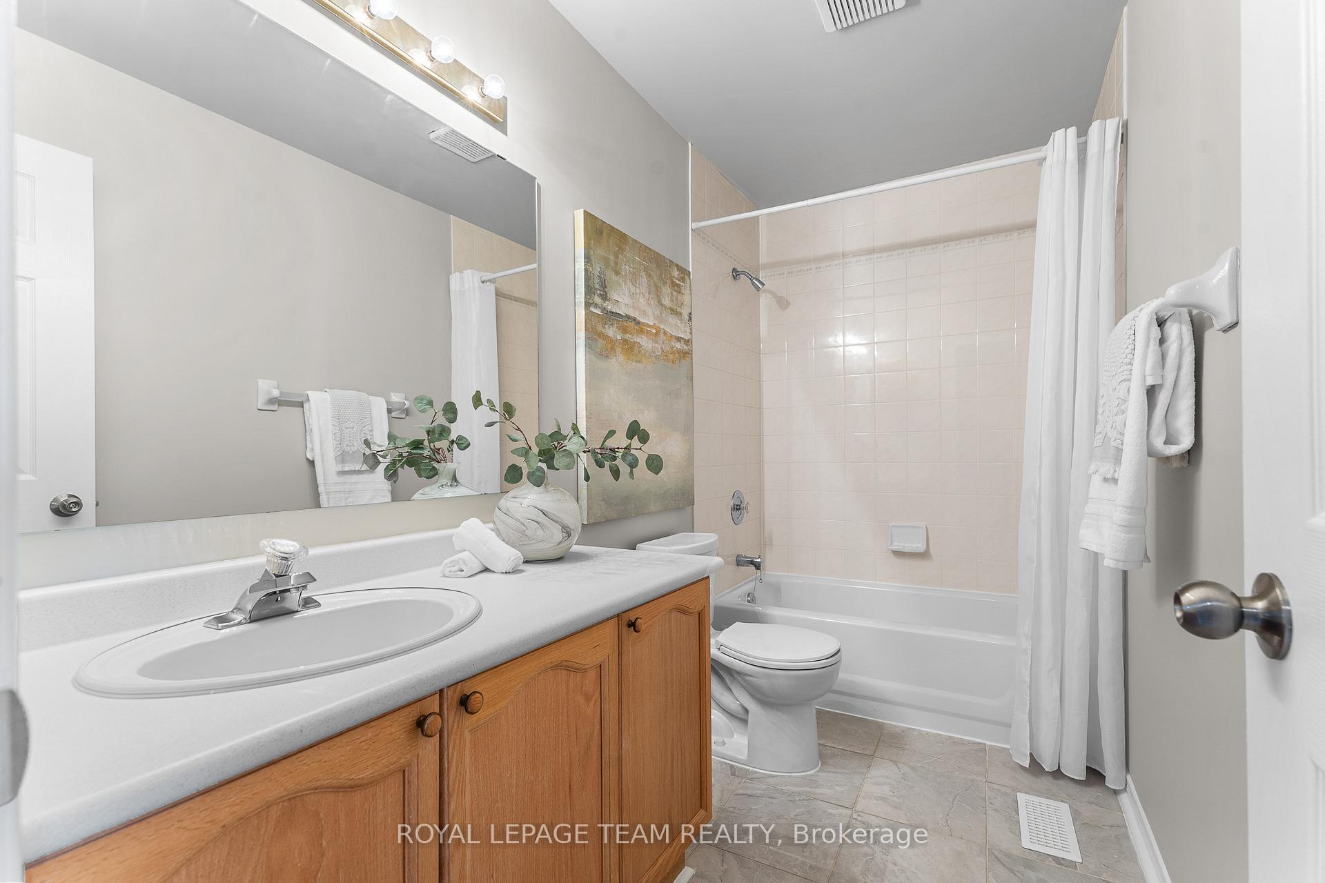 Photo 35 of 1 Brady Avenue, Ottawa, Kanata - Morgan's Grant/South March — HOMEH