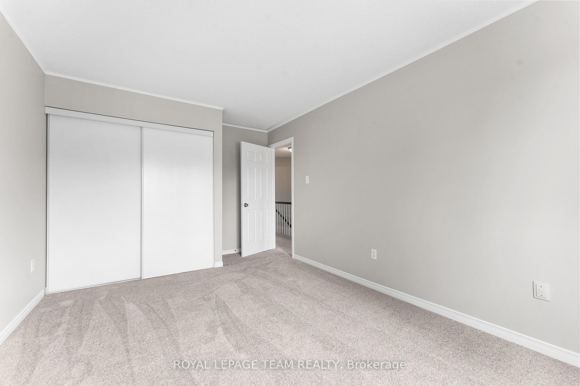 Photo 39 of 1 Brady Avenue, Ottawa, Kanata - Morgan's Grant/South March — HOMEH