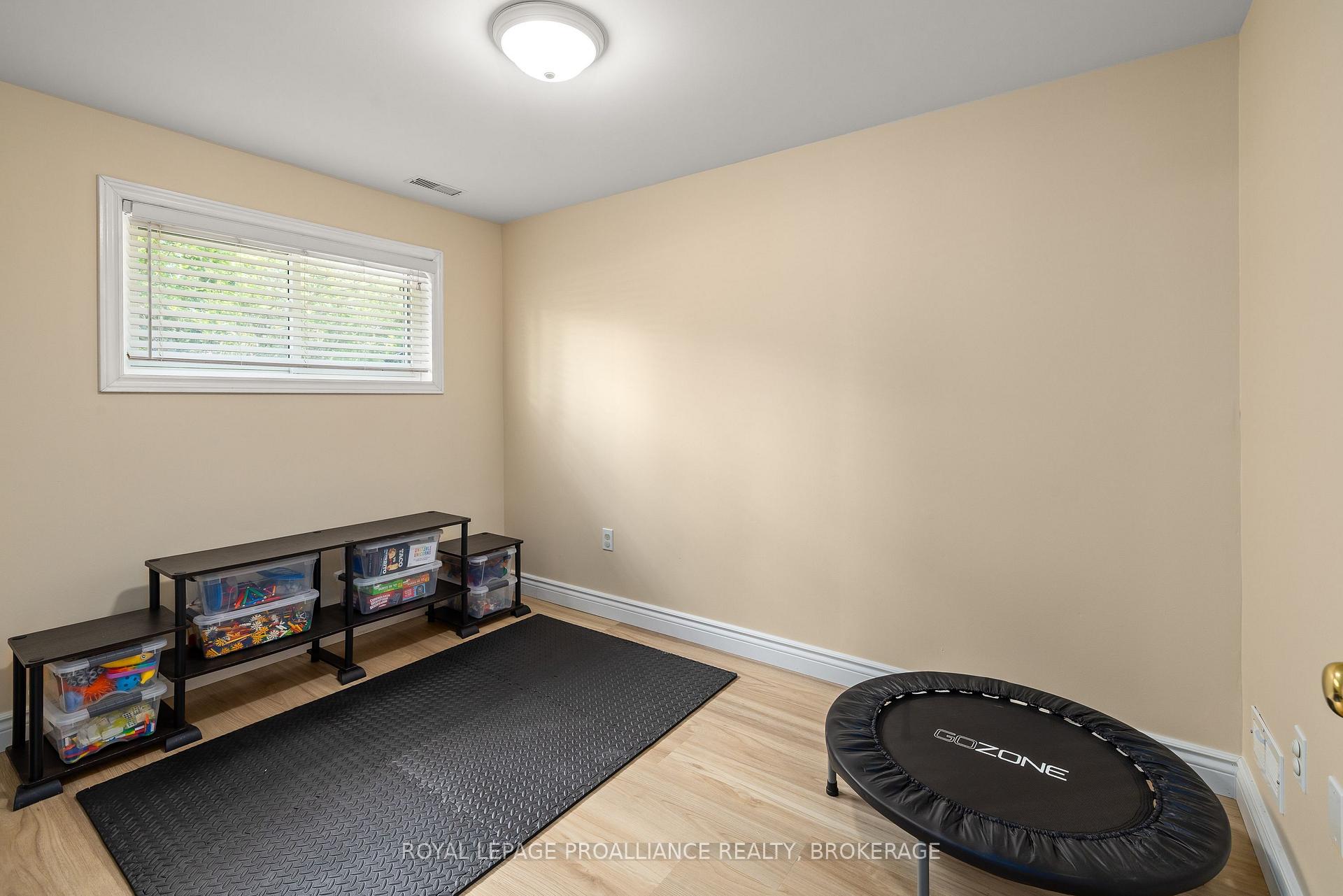 Photo 25 of 174 Chelsea Road, Kingston, City Southwest — HOMEH