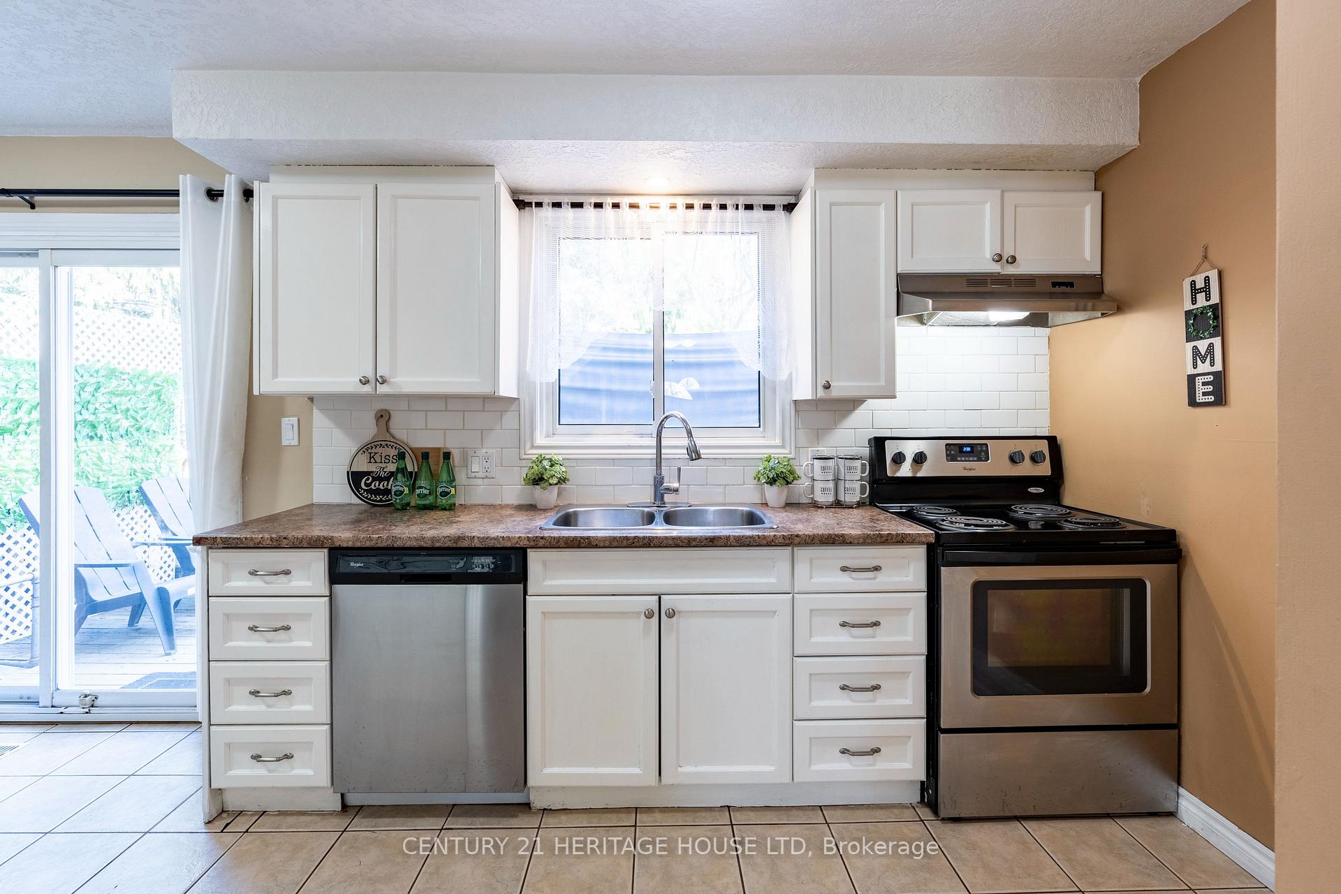 Photo 9 of 58 Breckenridge Drive, Kitchener — HOMEH