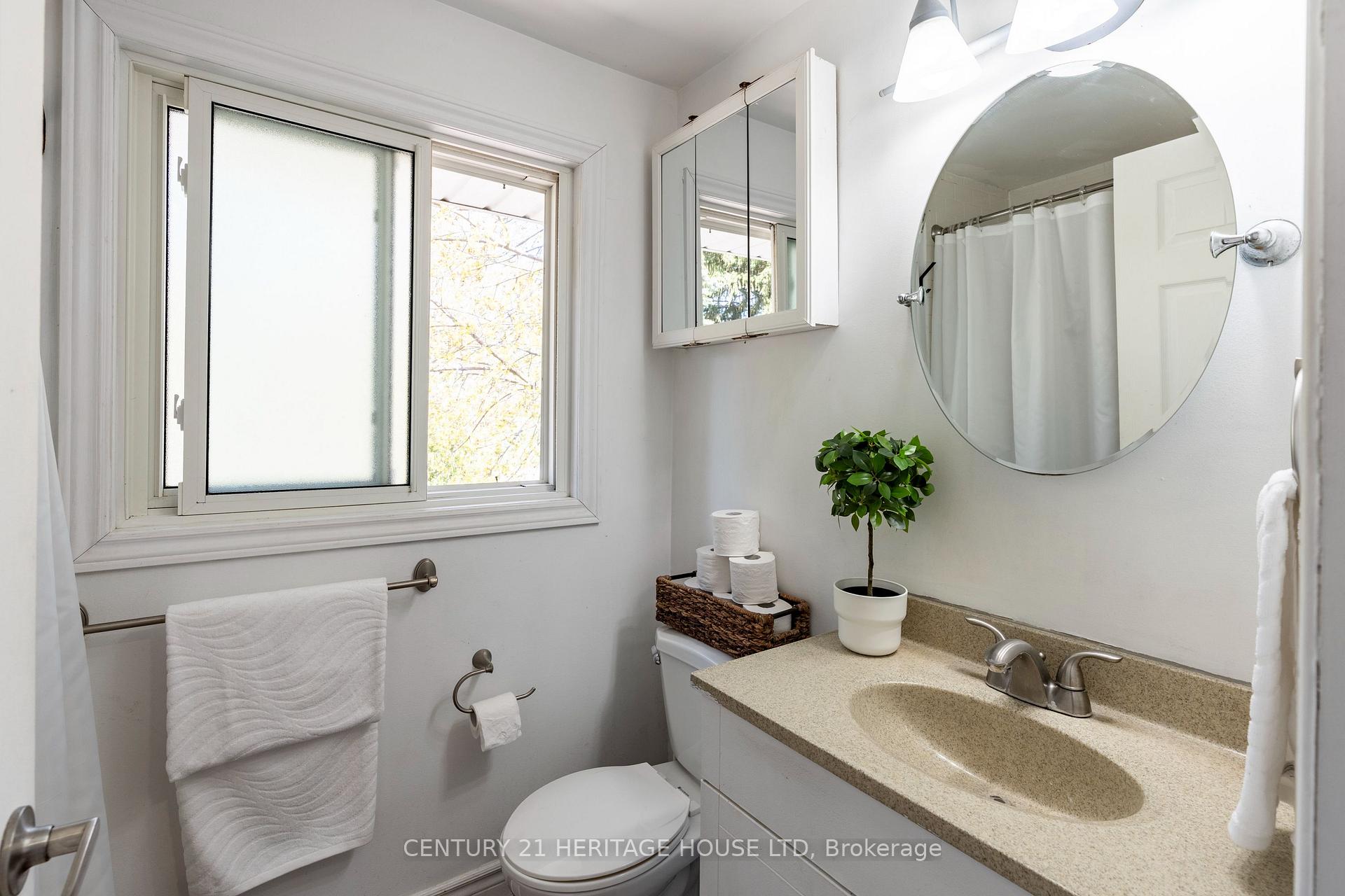 Photo 17 of 58 Breckenridge Drive, Kitchener — HOMEH