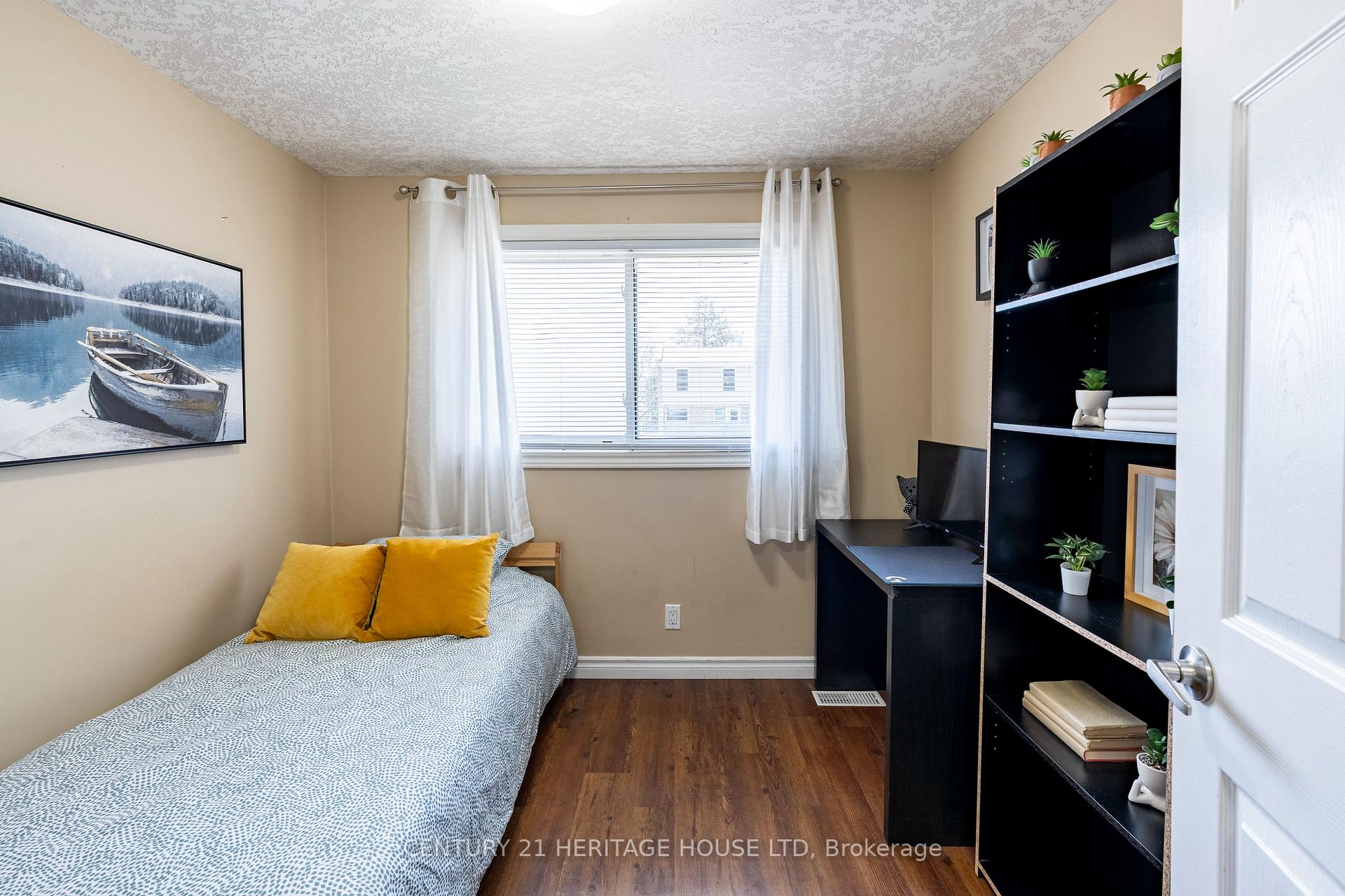 Photo 20 of 58 Breckenridge Drive, Kitchener — HOMEH