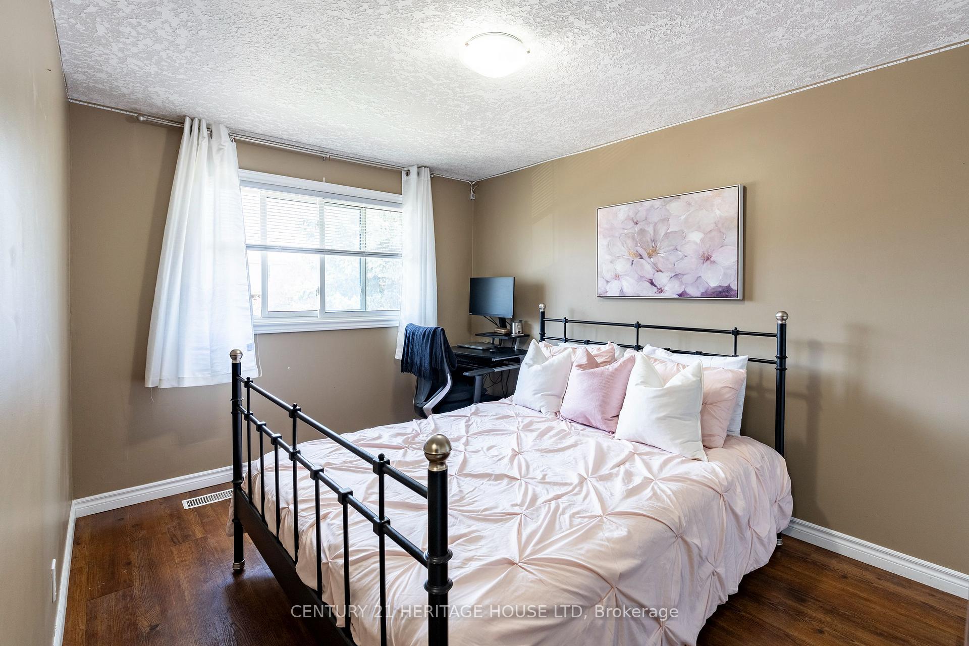 Photo 22 of 58 Breckenridge Drive, Kitchener — HOMEH