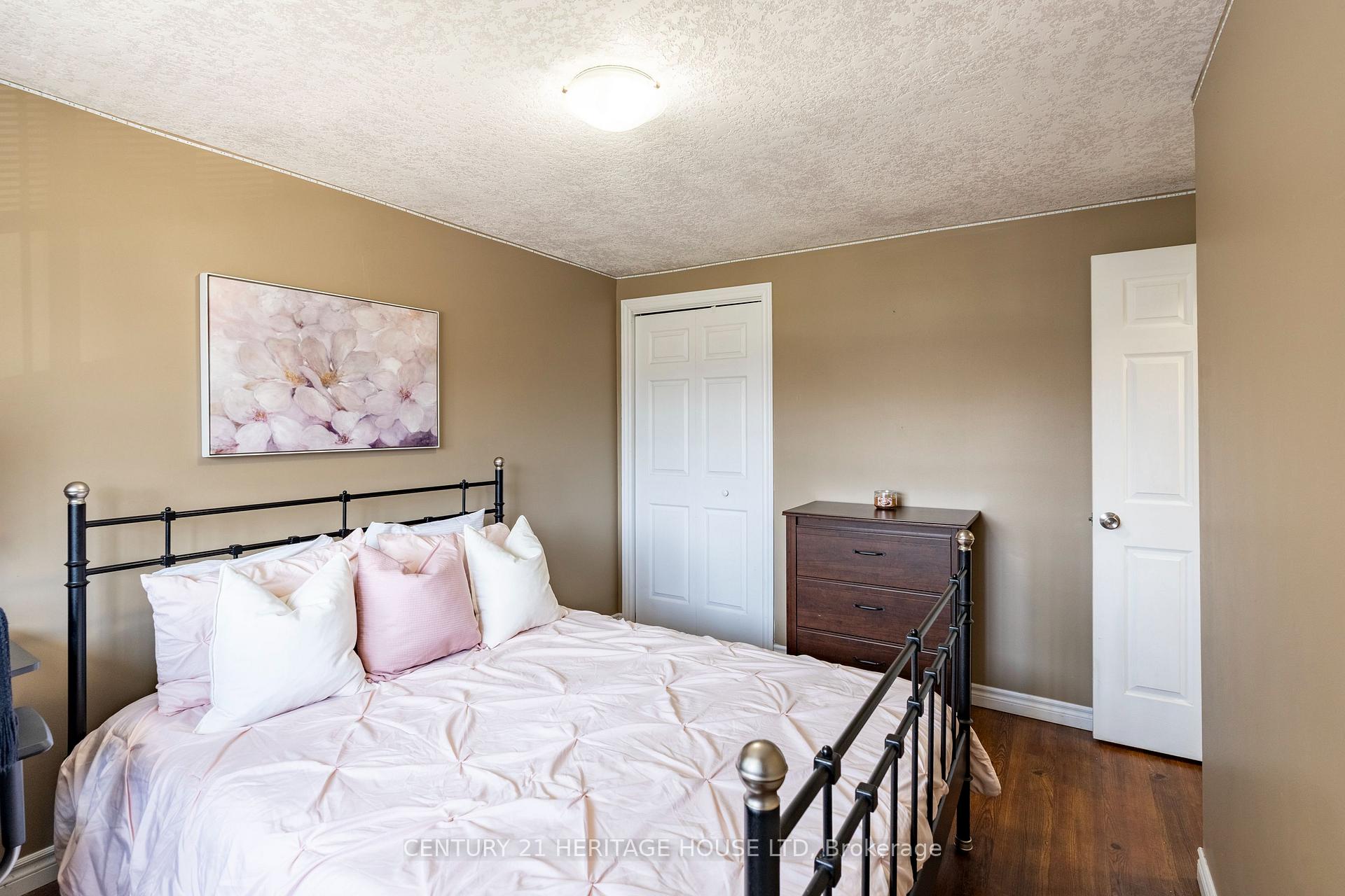 Photo 23 of 58 Breckenridge Drive, Kitchener — HOMEH