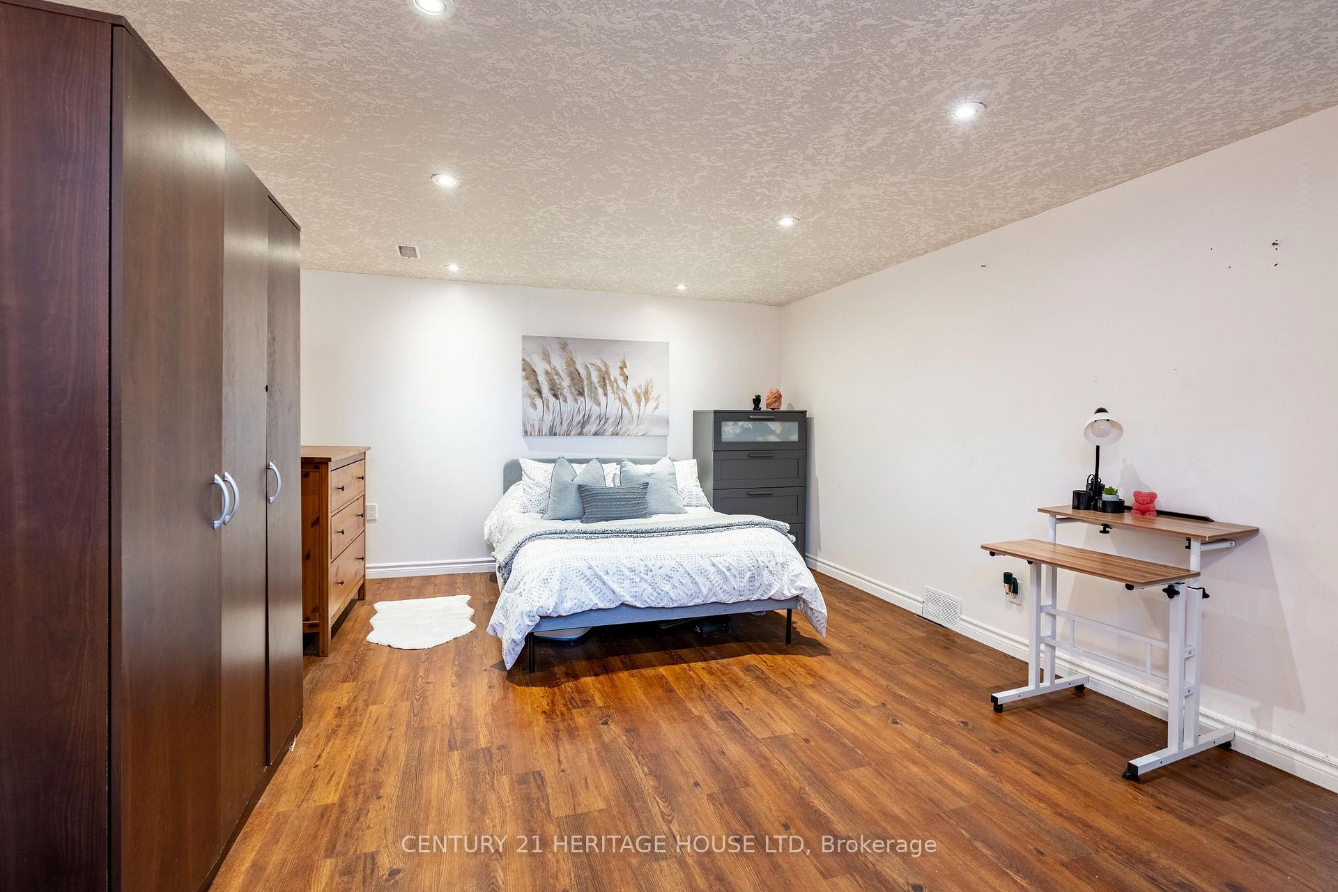 Photo 24 of 58 Breckenridge Drive, Kitchener — HOMEH