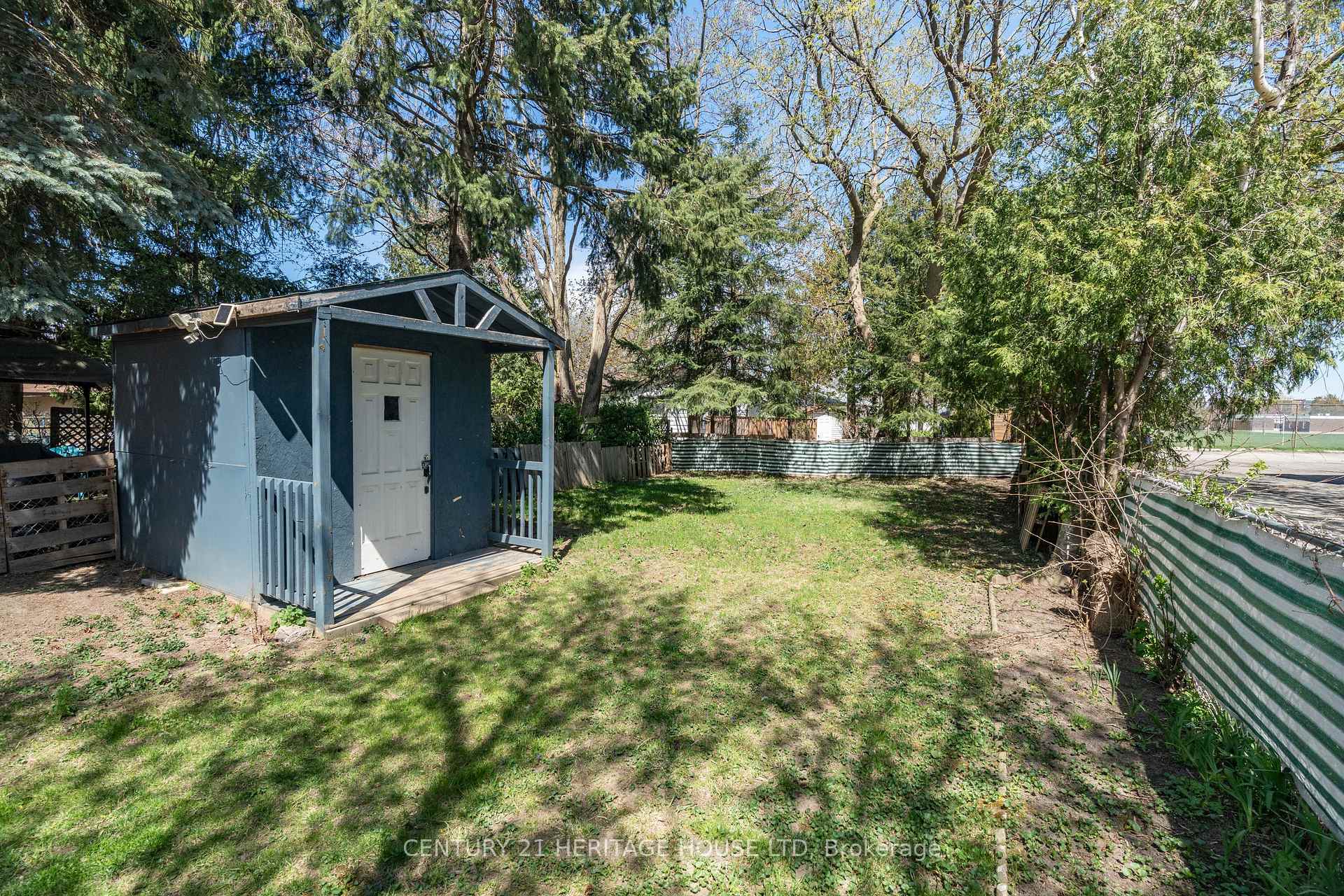 Photo 37 of 58 Breckenridge Drive, Kitchener — HOMEH