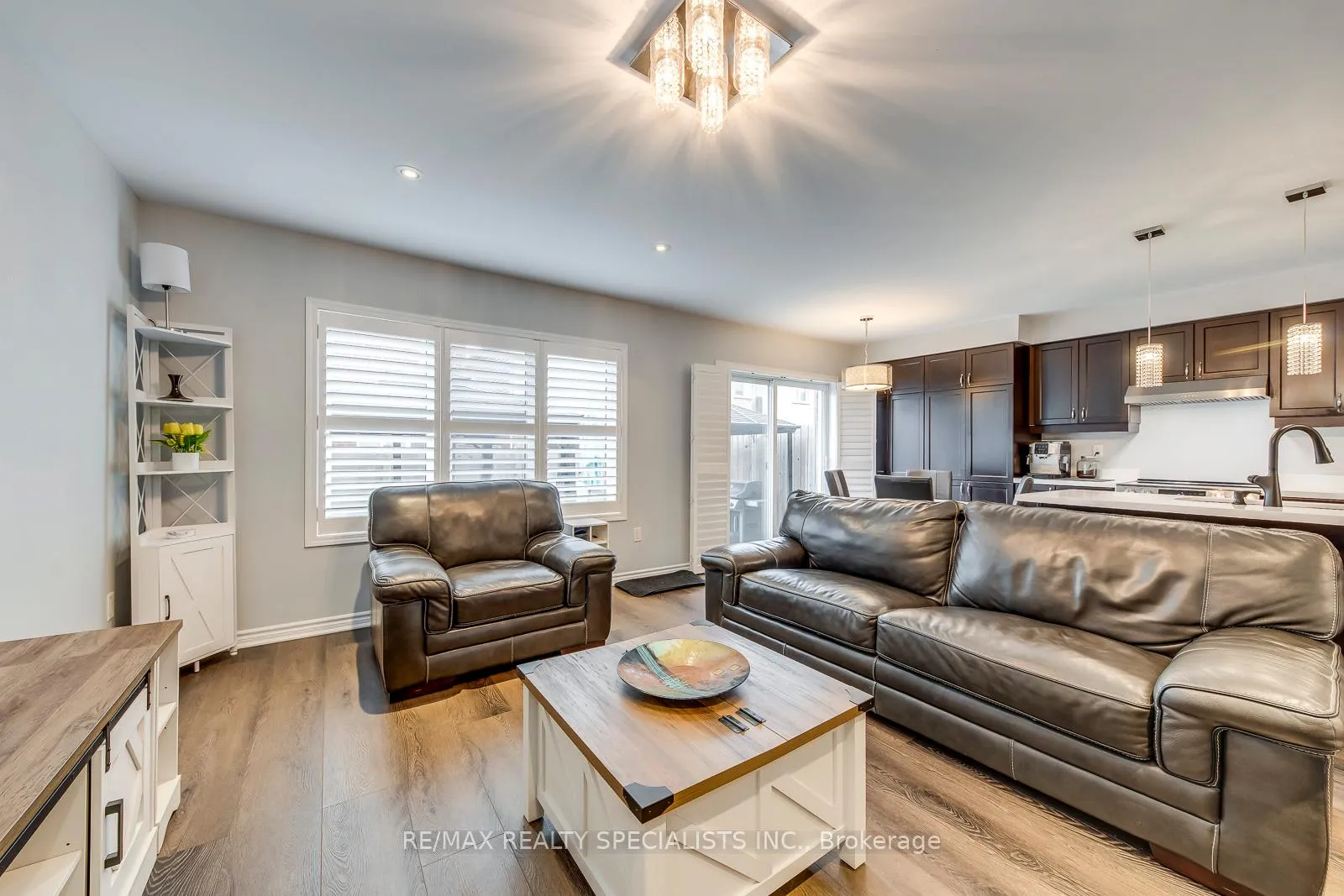 Photo 18 of 313 Gooding Crescent, Milton, Ford — HOMEH