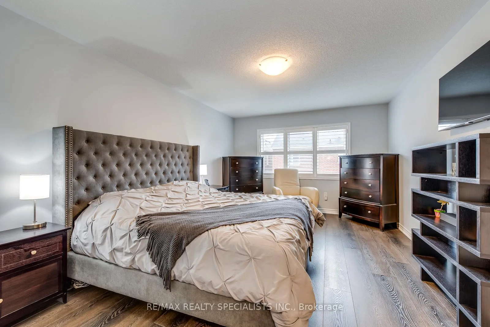 Photo 30 of 313 Gooding Crescent, Milton, Ford — HOMEH