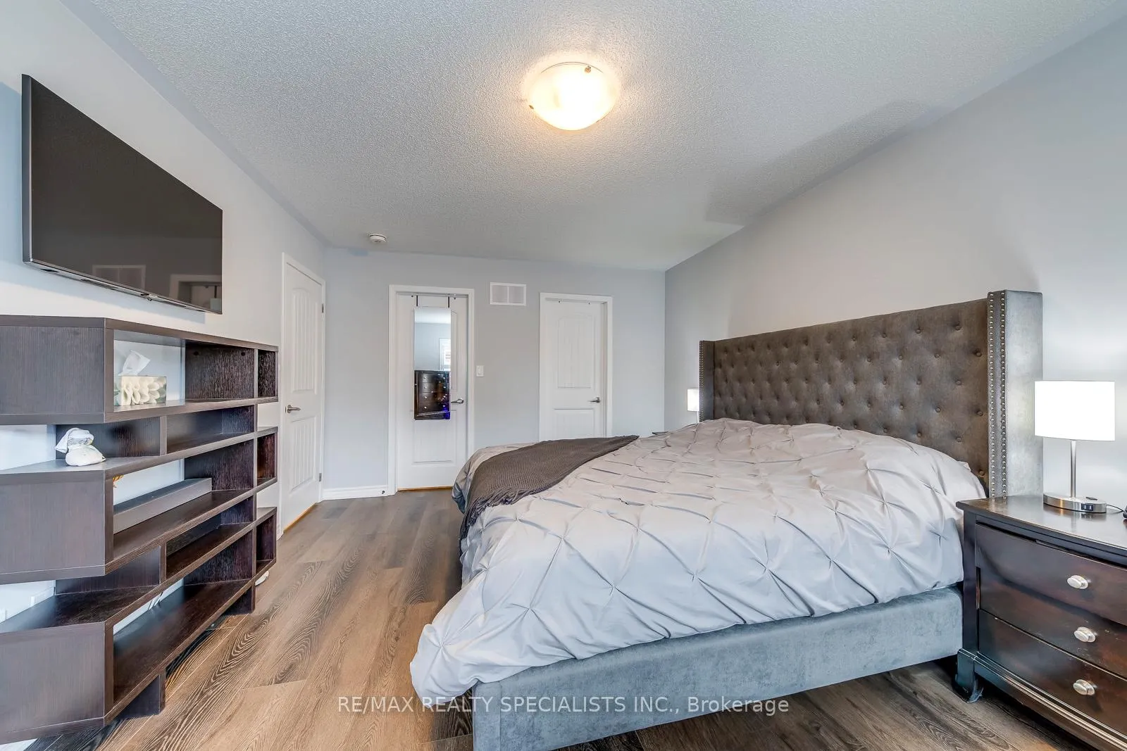 Photo 32 of 313 Gooding Crescent, Milton, Ford — HOMEH