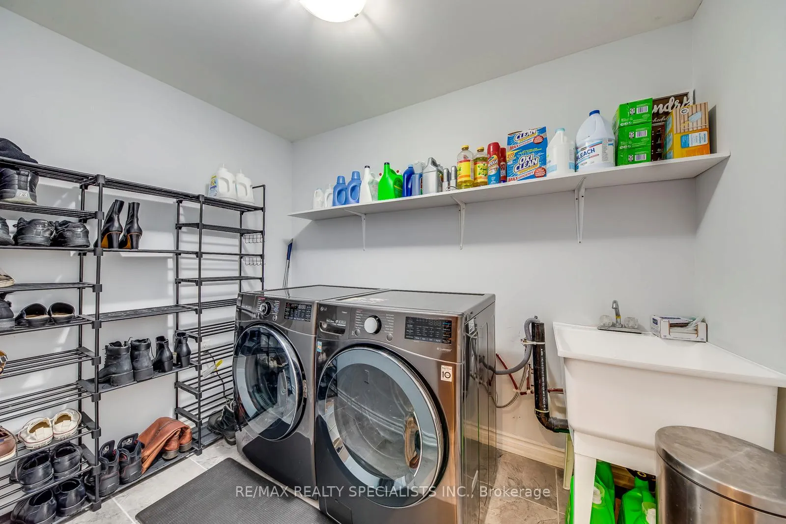 Photo 43 of 313 Gooding Crescent, Milton, Ford — HOMEH