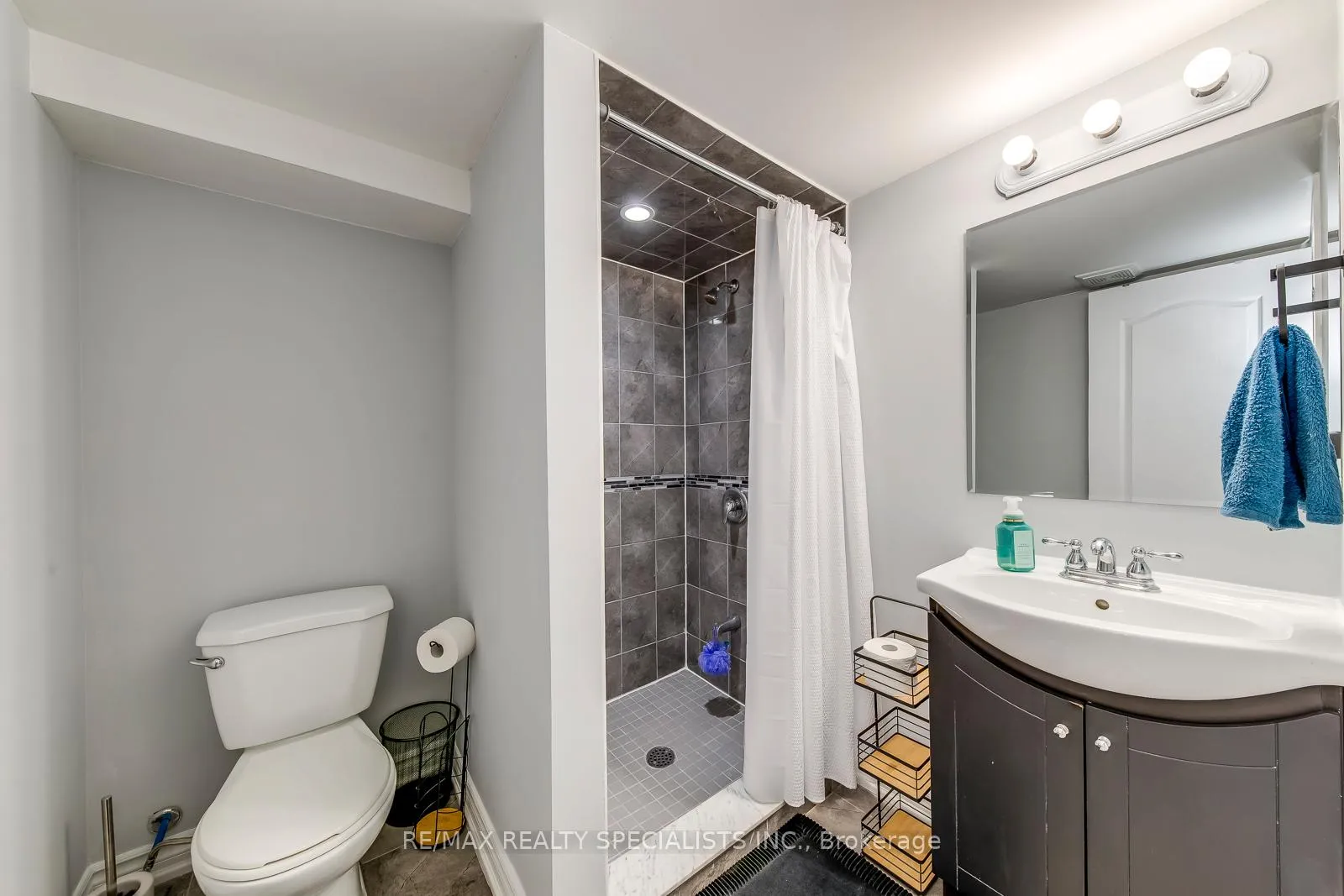 Photo 44 of 313 Gooding Crescent, Milton, Ford — HOMEH
