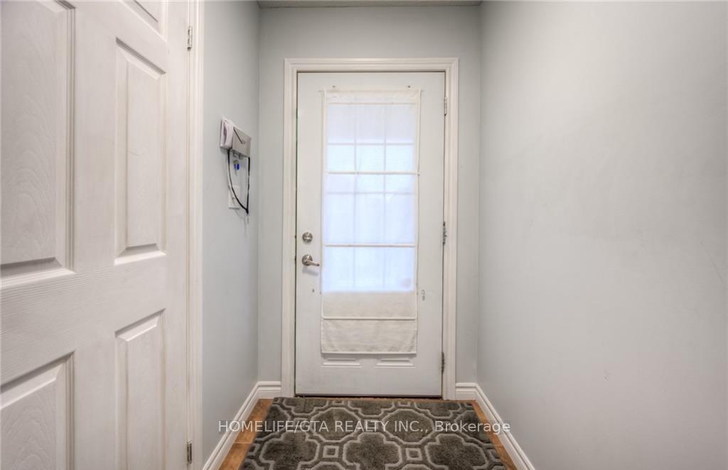 Photo 4 of 299 Old Huron Road, Kitchener — HOMEH
