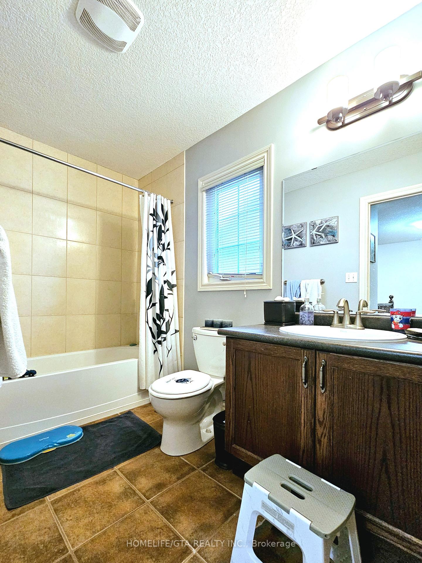 Photo 21 of 299 Old Huron Road, Kitchener — HOMEH