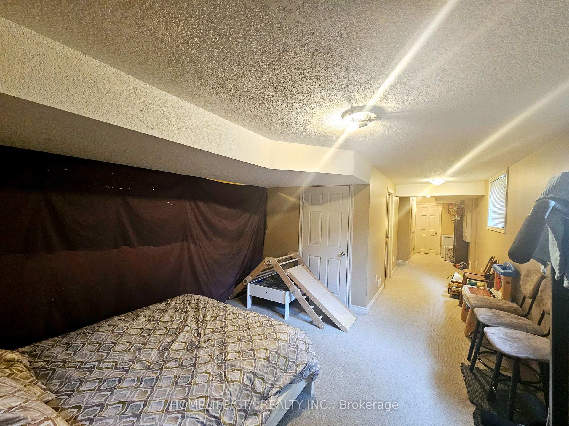 Photo 24 of 299 Old Huron Road, Kitchener — HOMEH