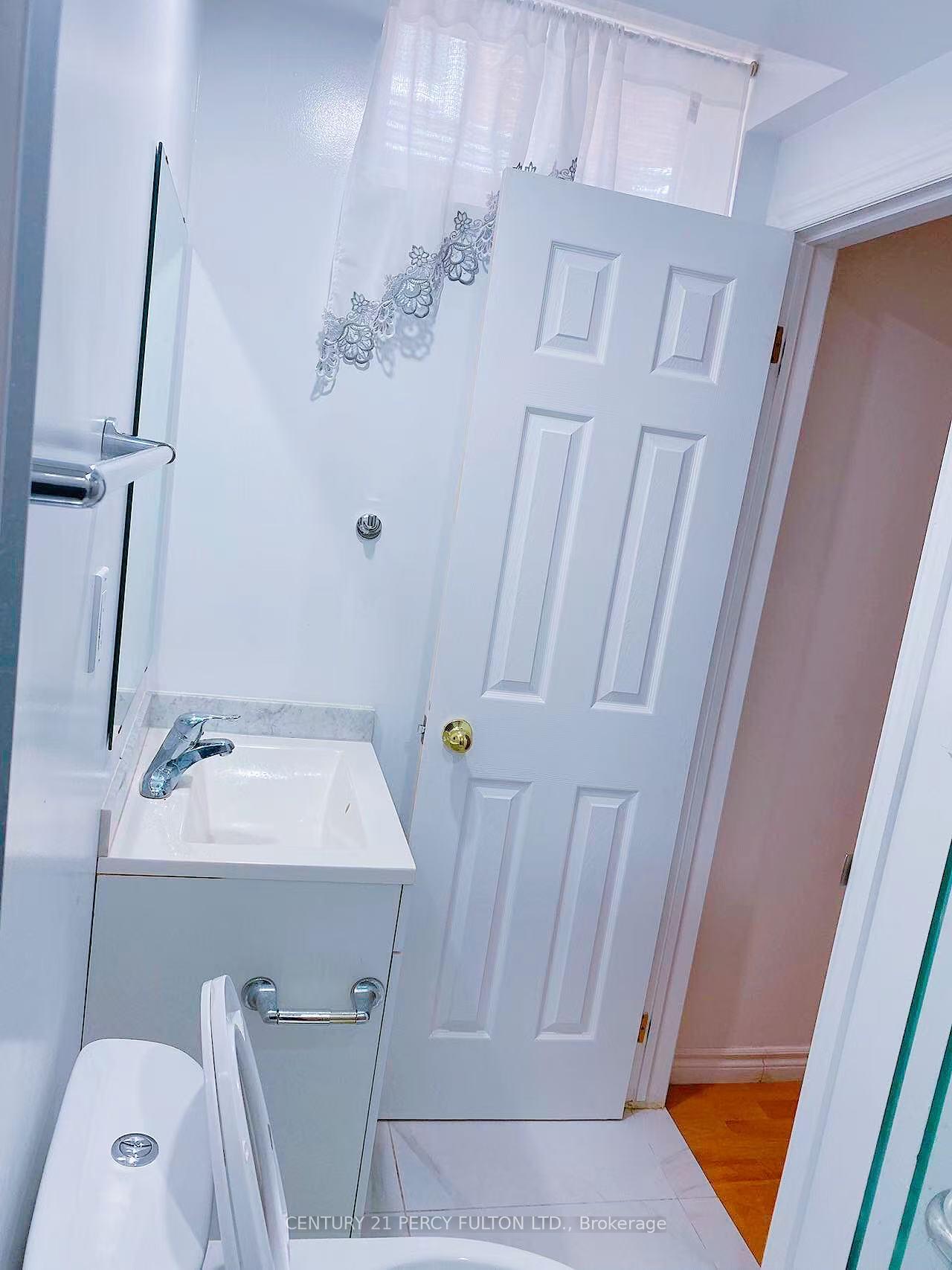 Photo 10 of Unit Basement, 25 Trothen Circle, Markham, Markham Village — HOMEH