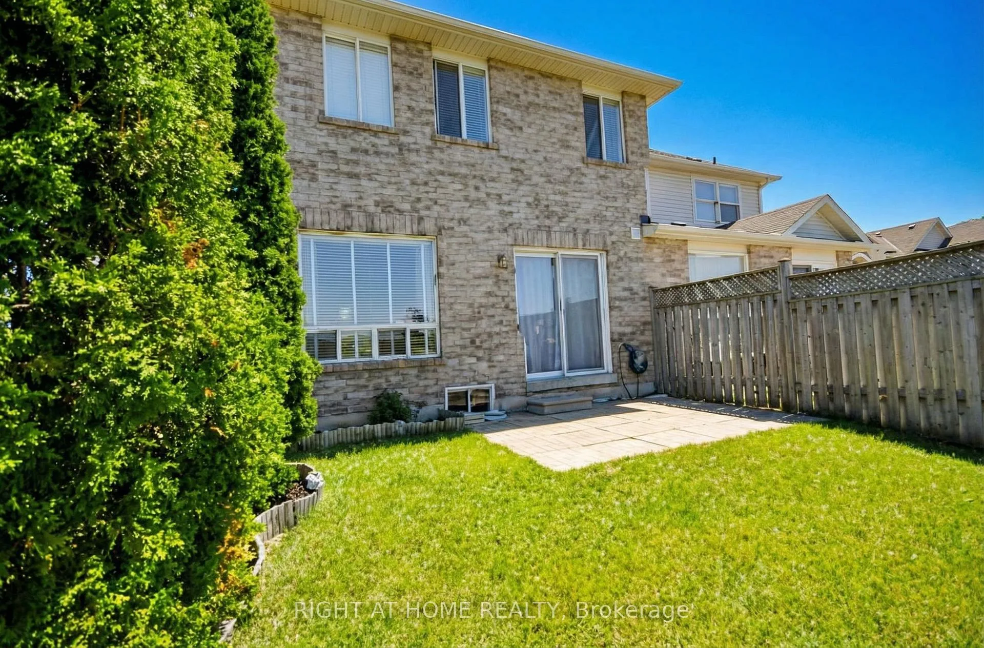 Photo 12 of 1628 Stover Crescent, Milton, Clarke — HOMEH