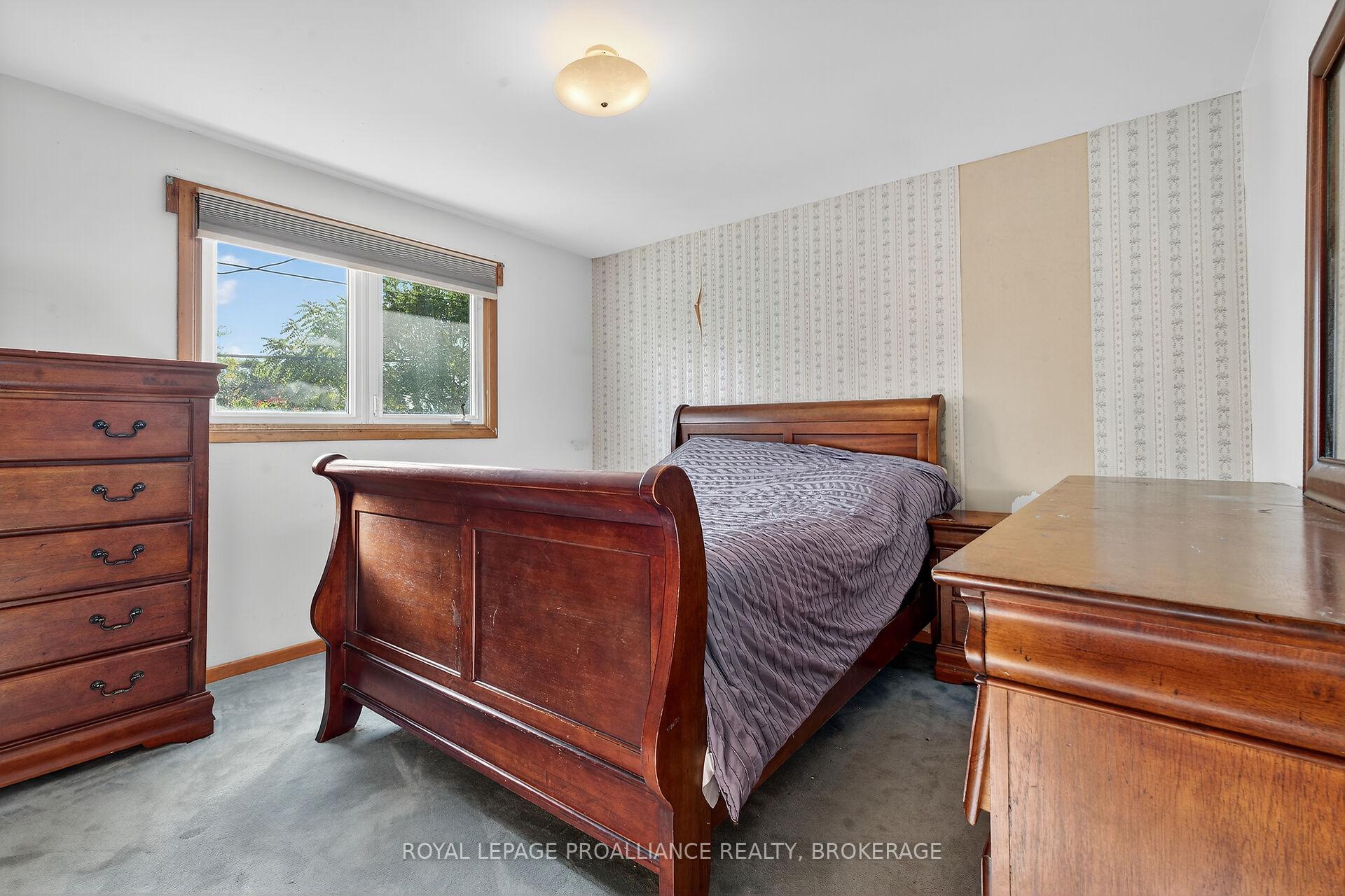 Photo 14 of 747 Laidlaw Crescent, Kingston, South of Taylor-Kidd Blvd — HOMEH