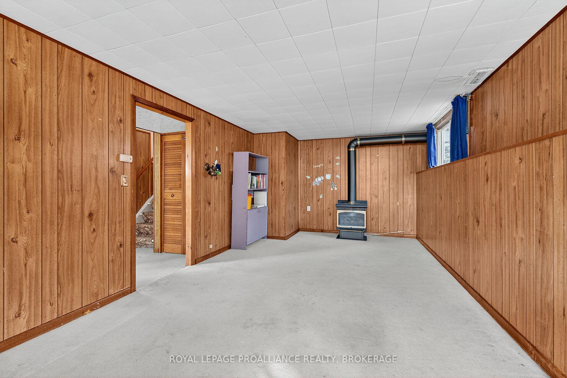 Photo 21 of 747 Laidlaw Crescent, Kingston, South of Taylor-Kidd Blvd — HOMEH