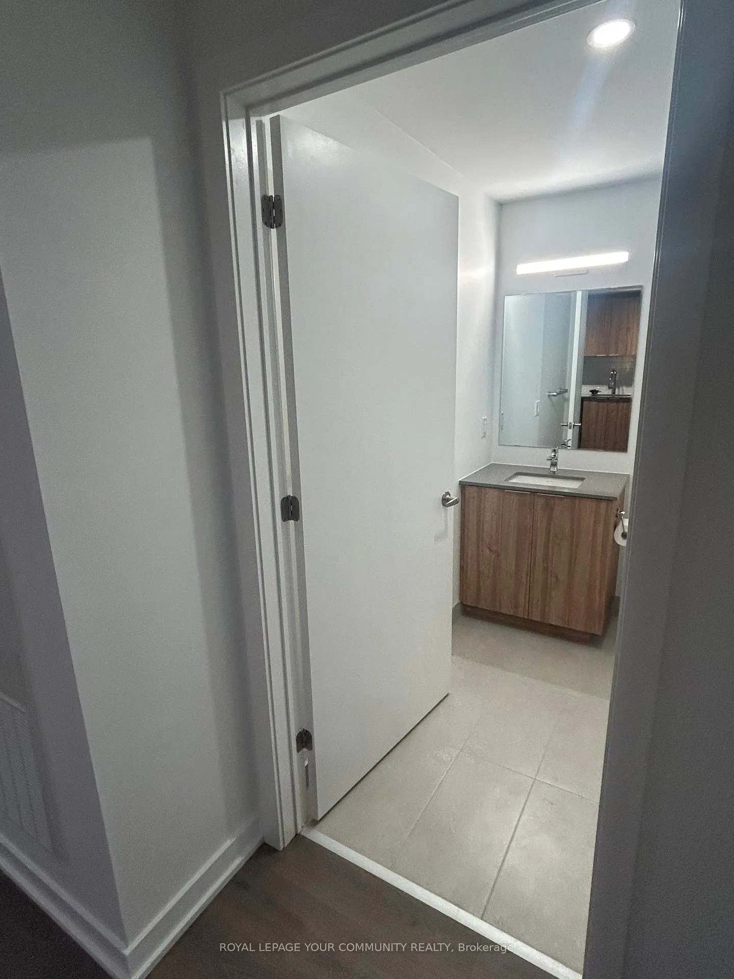 Photo 8 of Unit 416, 720 Whitlock Avenue, Milton, Cobban — HOMEH