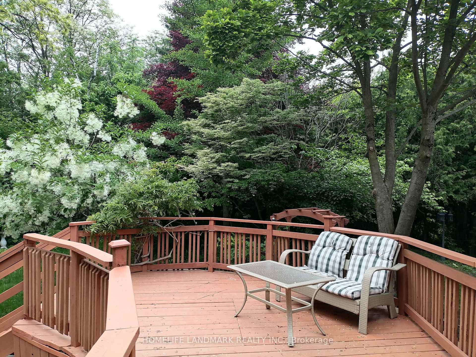 Photo 2 of 12 Thornheights Road, Markham, Royal Orchard — HOMEH