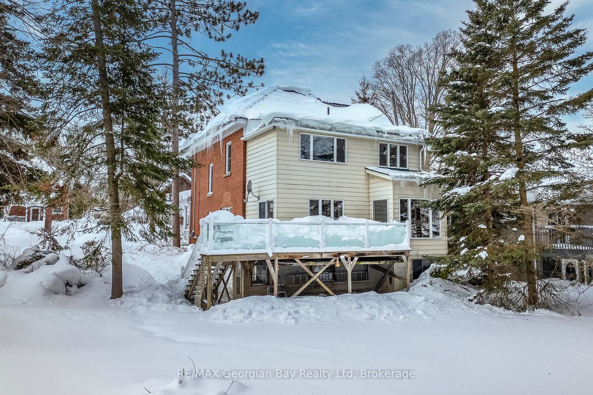 Photo 3 of 295 Sixth Street, Midland — HOMEH
