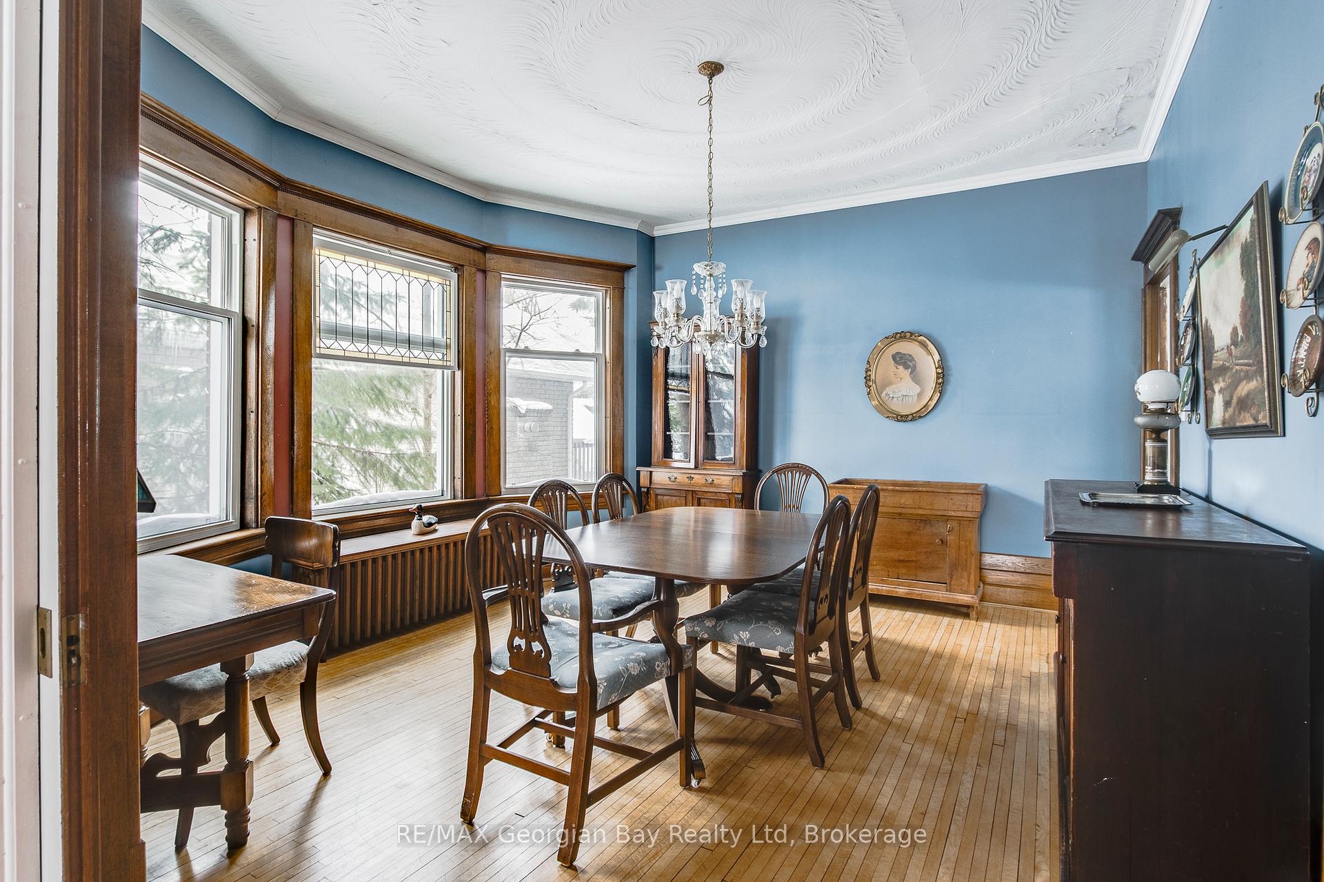 Photo 15 of 295 Sixth Street, Midland — HOMEH