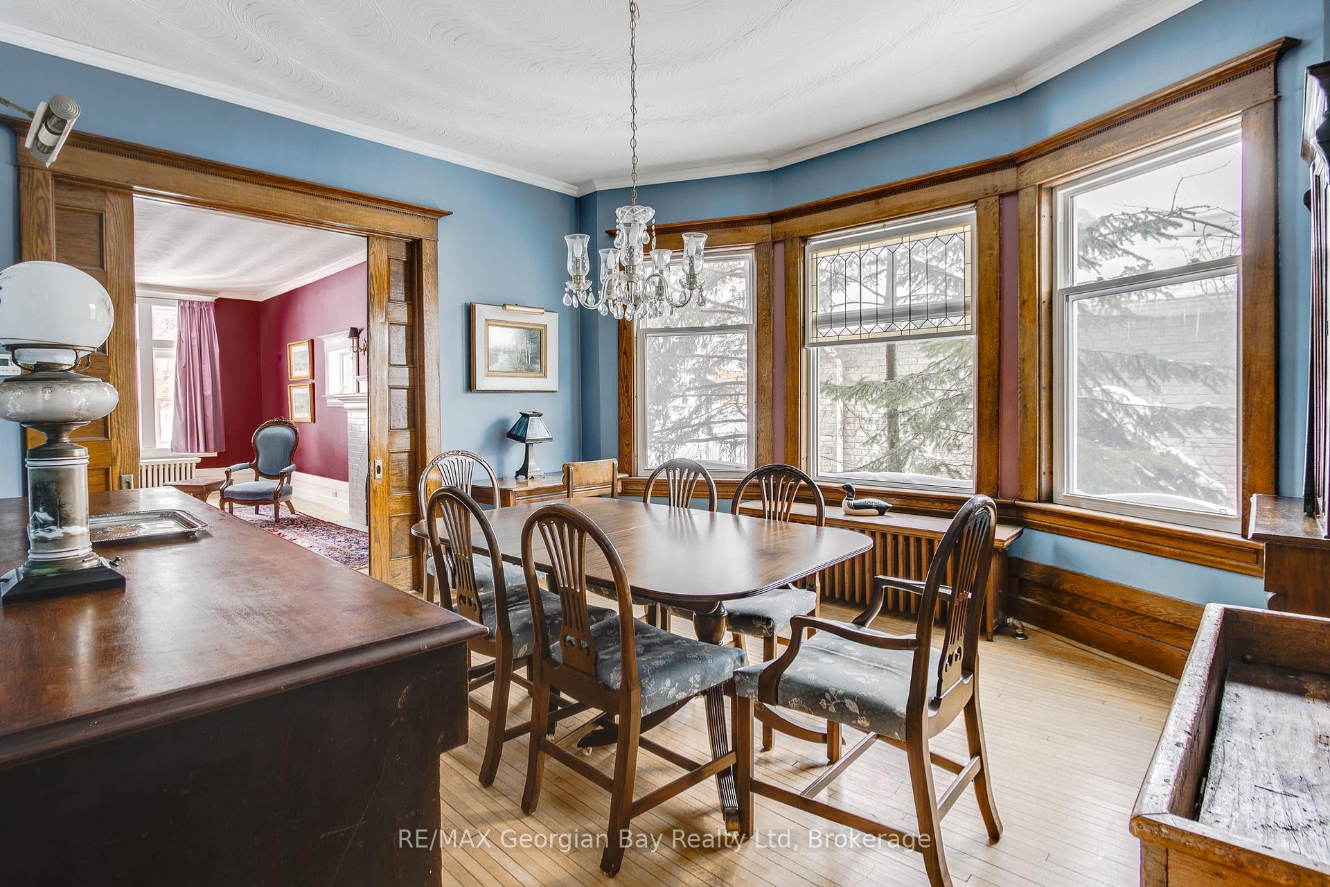 Photo 16 of 295 Sixth Street, Midland — HOMEH