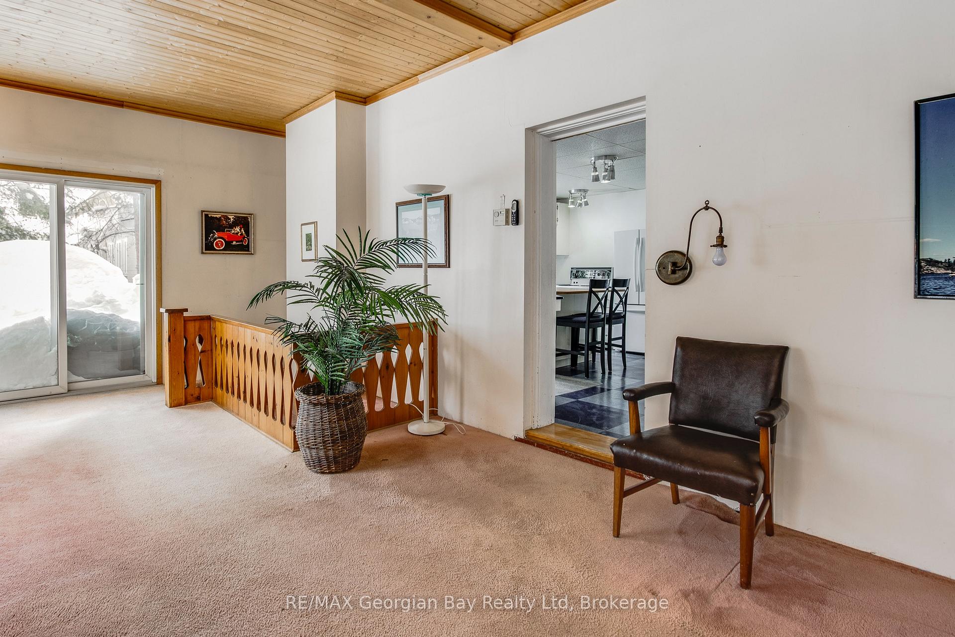 Photo 24 of 295 Sixth Street, Midland — HOMEH