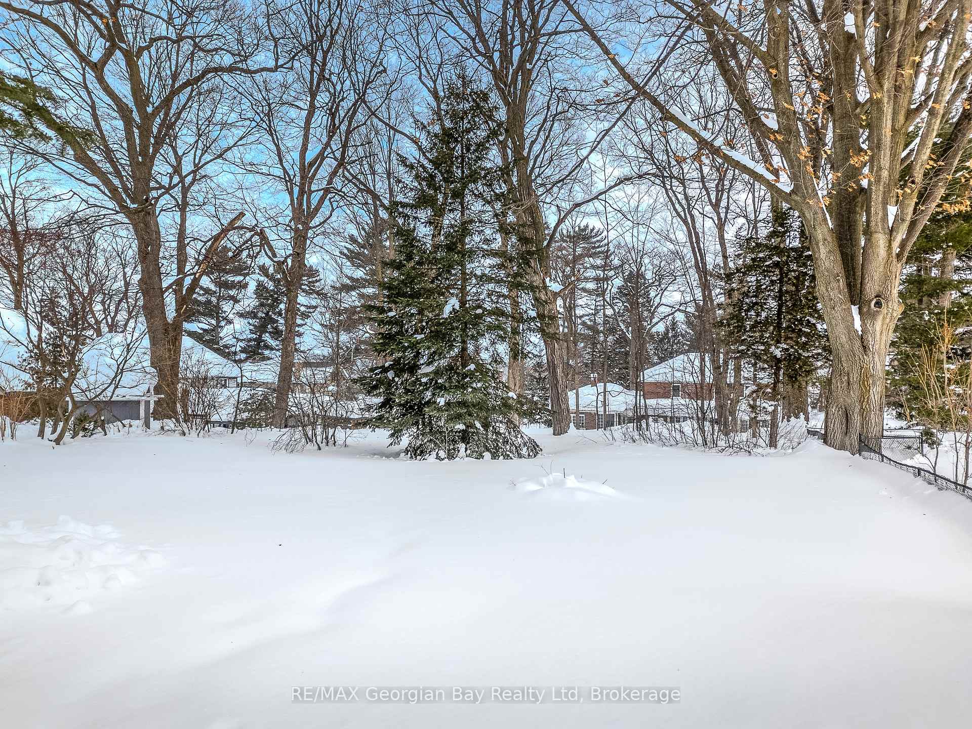 Photo 35 of 295 Sixth Street, Midland — HOMEH