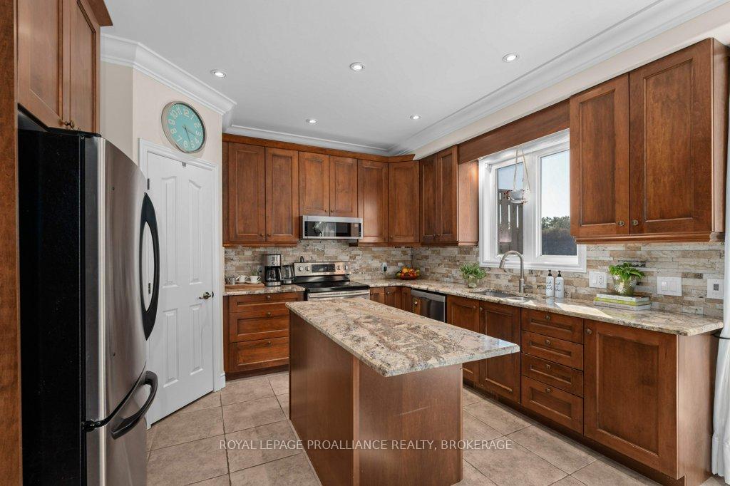 Photo 10 of 1415 Stoneridge Drive, Kingston, City Southwest — HOMEH