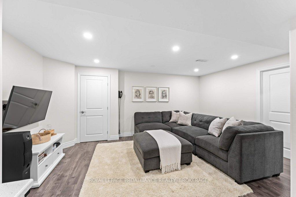 Photo 31 of 1415 Stoneridge Drive, Kingston, City Southwest — HOMEH