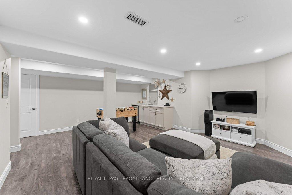 Photo 32 of 1415 Stoneridge Drive, Kingston, City Southwest — HOMEH