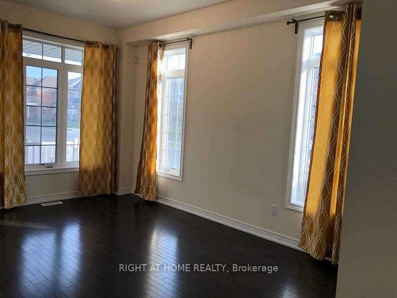 Photo 4 of 333 Hincks Drive, Milton, Clarke — HOMEH
