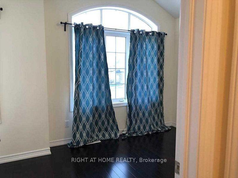 Photo 13 of 333 Hincks Drive, Milton, Clarke — HOMEH