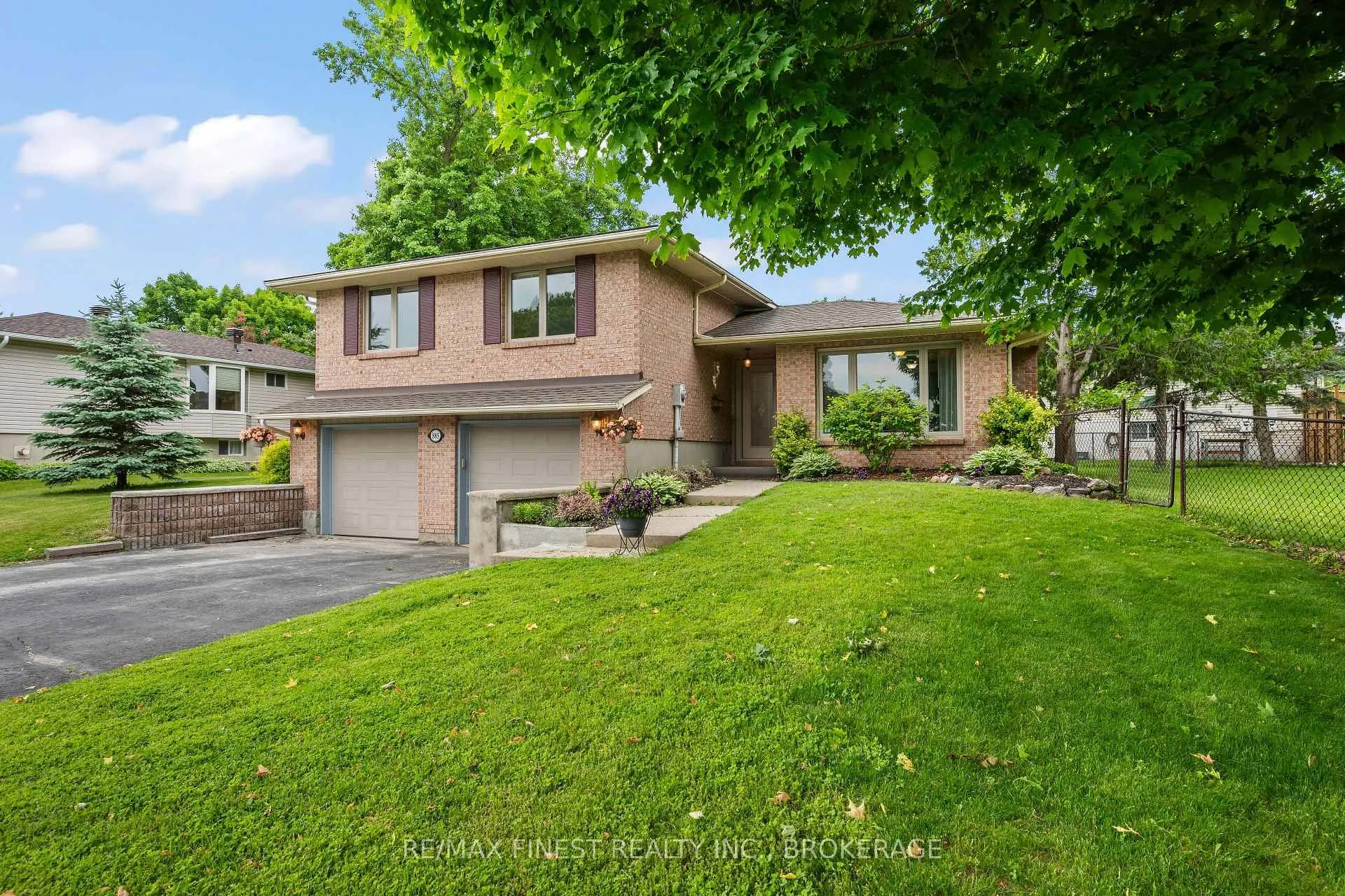 Photo 3 of 885 Purcell Crescent, Kingston, North of Taylor-Kidd Blvd — HOMEH